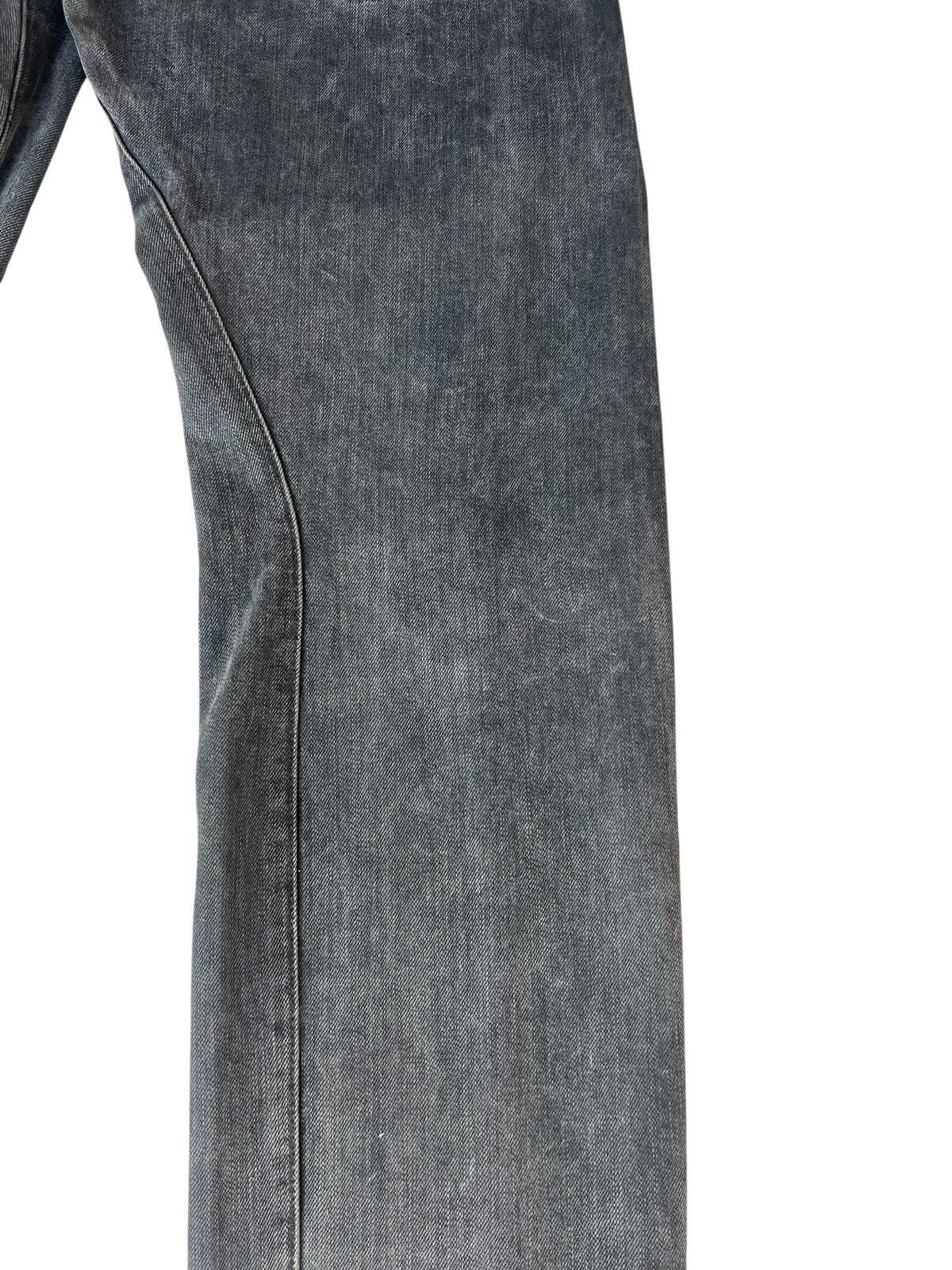 Levi's Vintage 2002 Levi’s Engineered Waxed Denim Regular Jeans Size US 32 / EU 48 - 20 Thumbnail