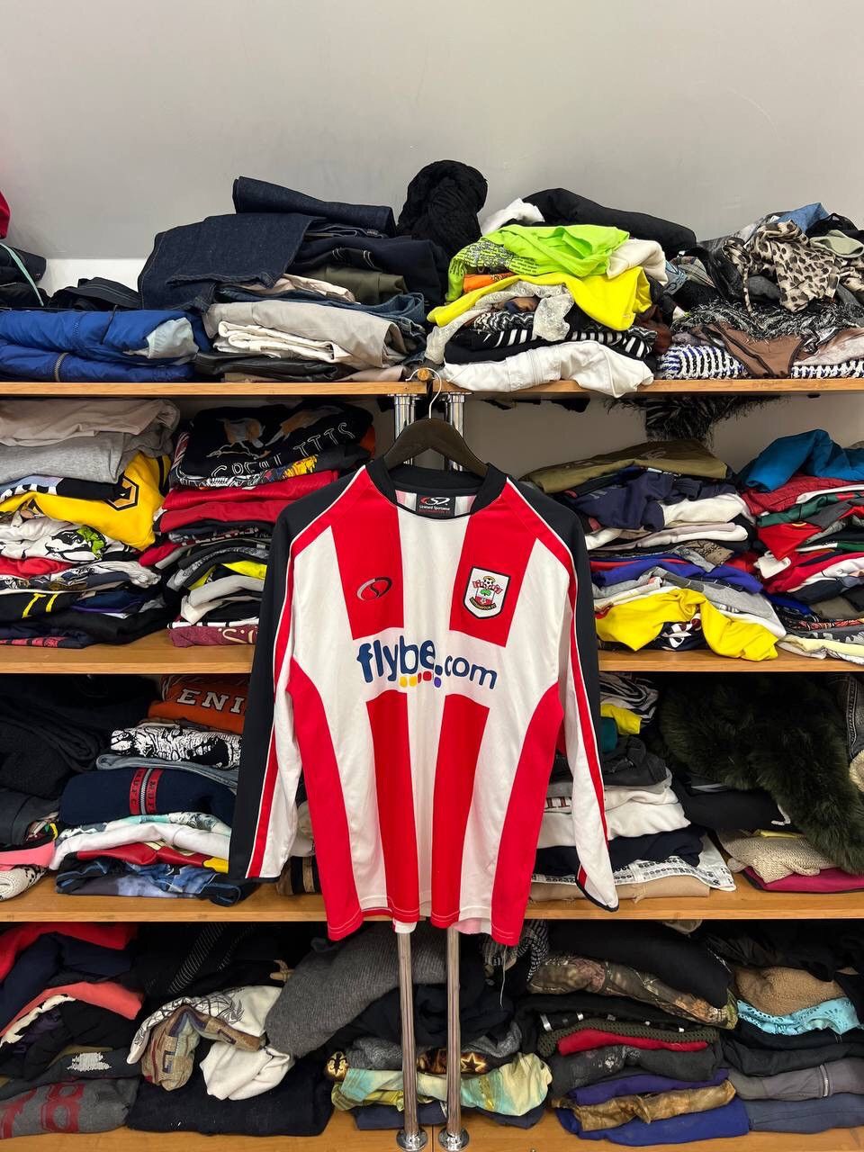 Other Southampton Home 2006/2007 Longsleeve soccer jersey size M Size US M / EU 48-50 / 2 - 1 Thumbnail