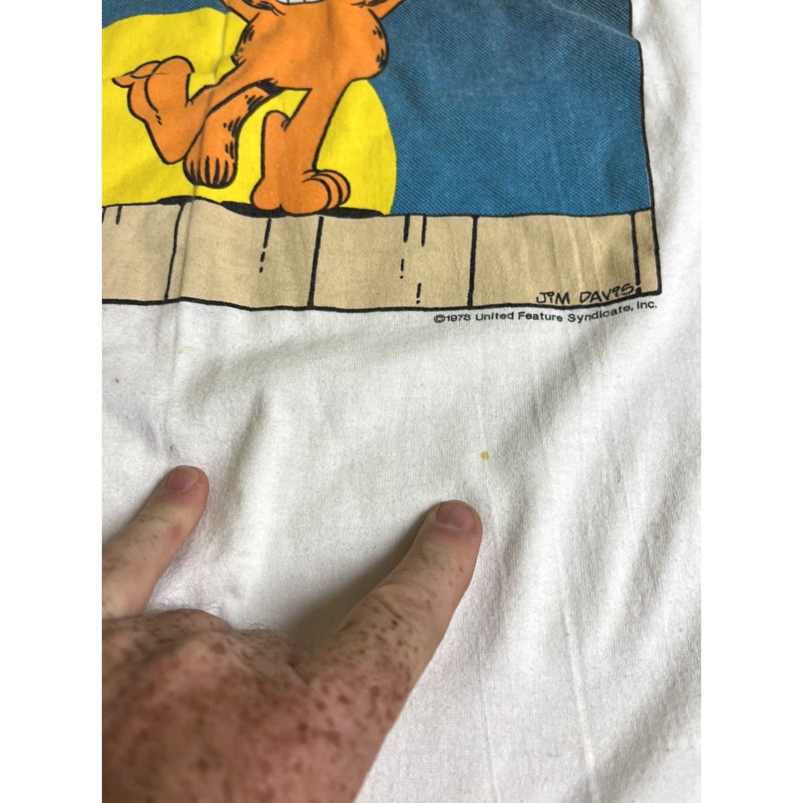 Vintage VINTAGE Sun Garfield T-Shirt White Large Men's Crew Neck Short Sleeve Single Stitch Size US L / EU 52-54 / 3 - 3 Thumbnail