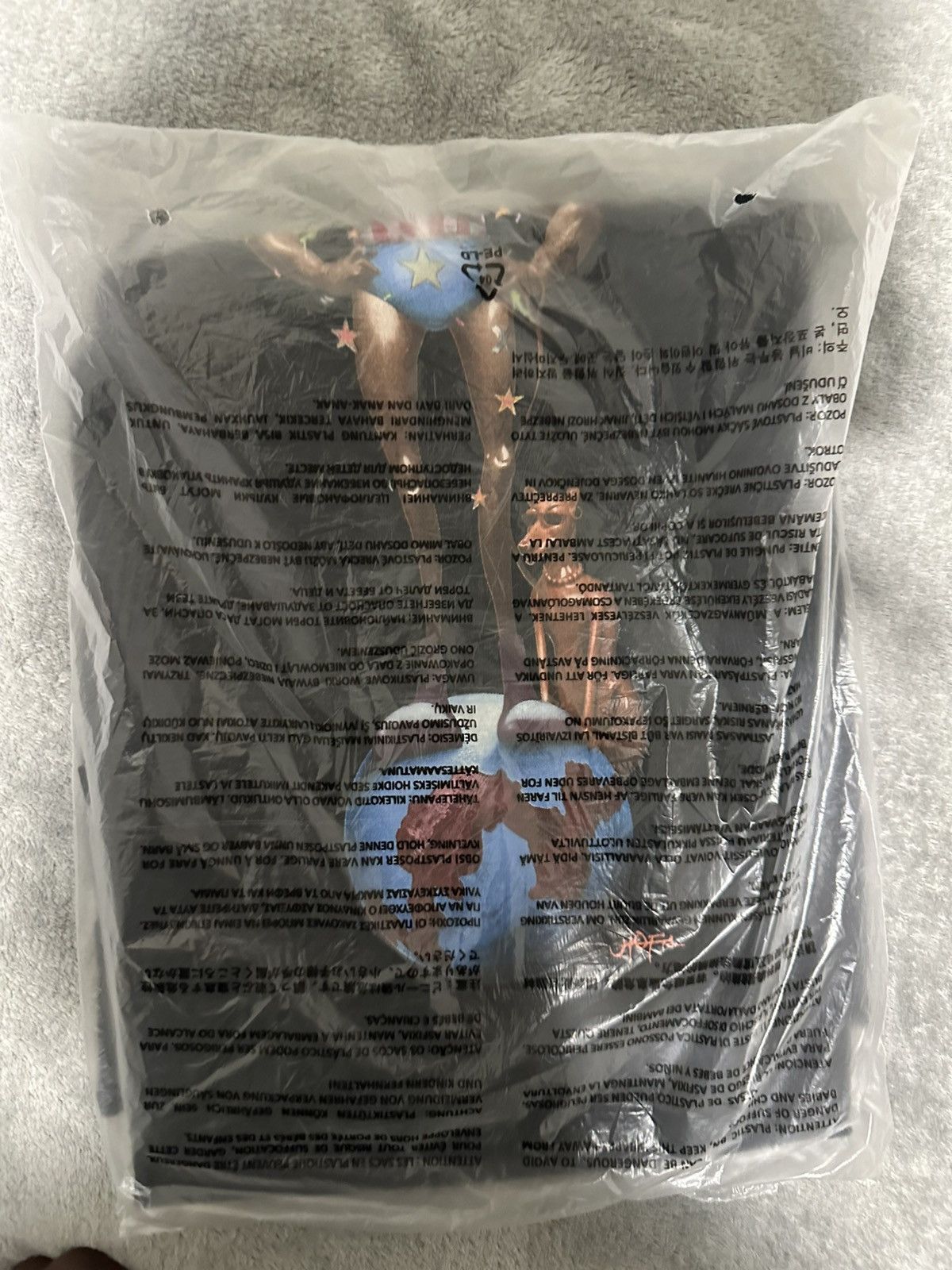 Travis Scott Travis scott Utopia is in miami tee size large Size US L / EU 52-54 / 3 - 5 Thumbnail
