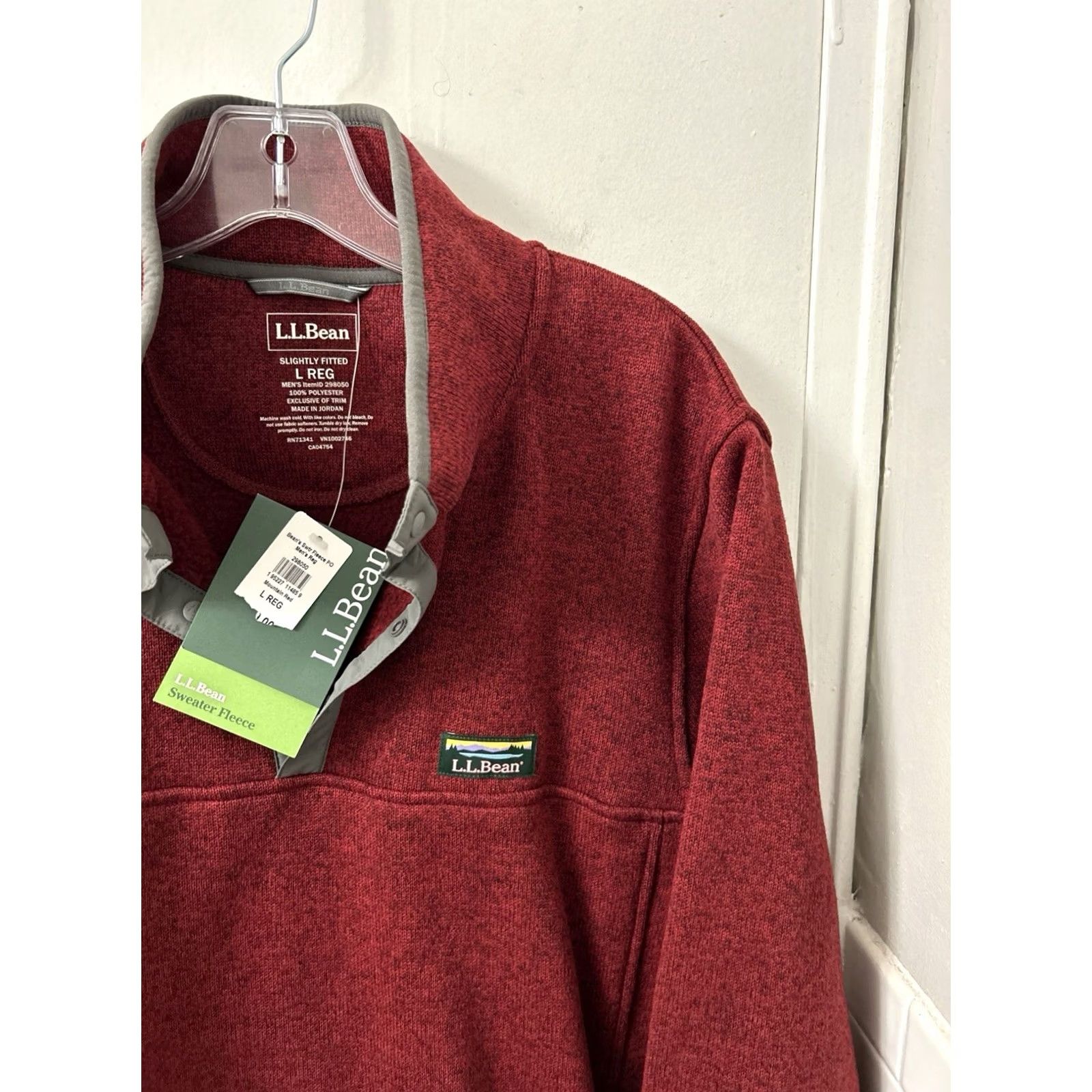 Vintage VINTAGE? No — NWT L.L. Bean Sweater Fleece Pullover Mens Large Red 298050 Knit Pocket Pullover Hiking Casual Winter Fall Ski Size US L / EU 52-54 / 3 - 4 Thumbnail