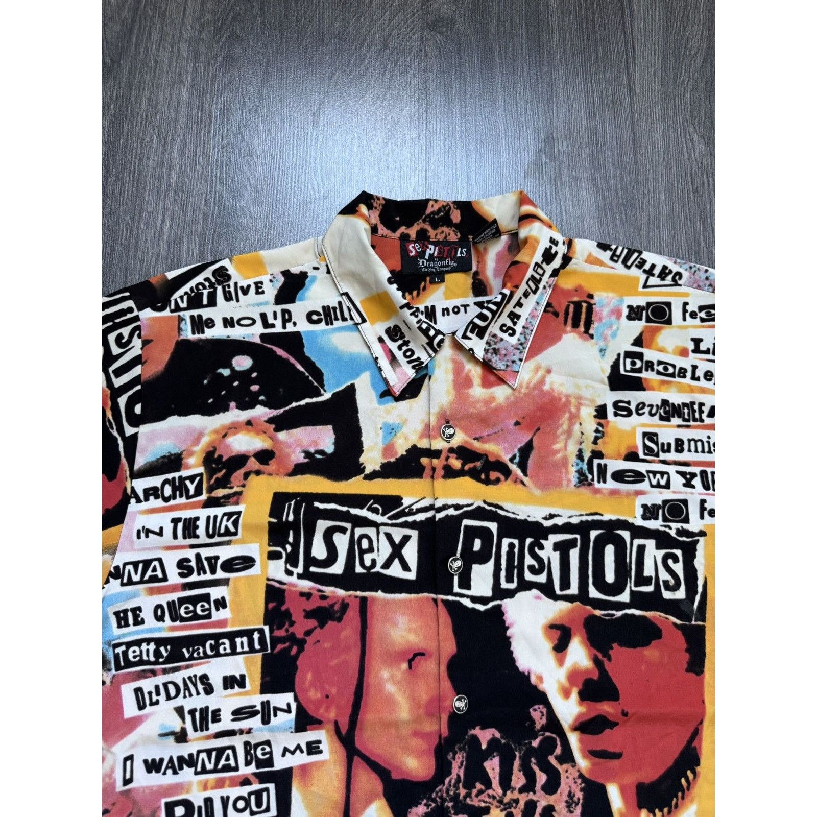 Band Tees 90s Vintage Dragonfly Sex Pistols Band tee Size US L / EU 52-54 / 3 - 4 Thumbnail