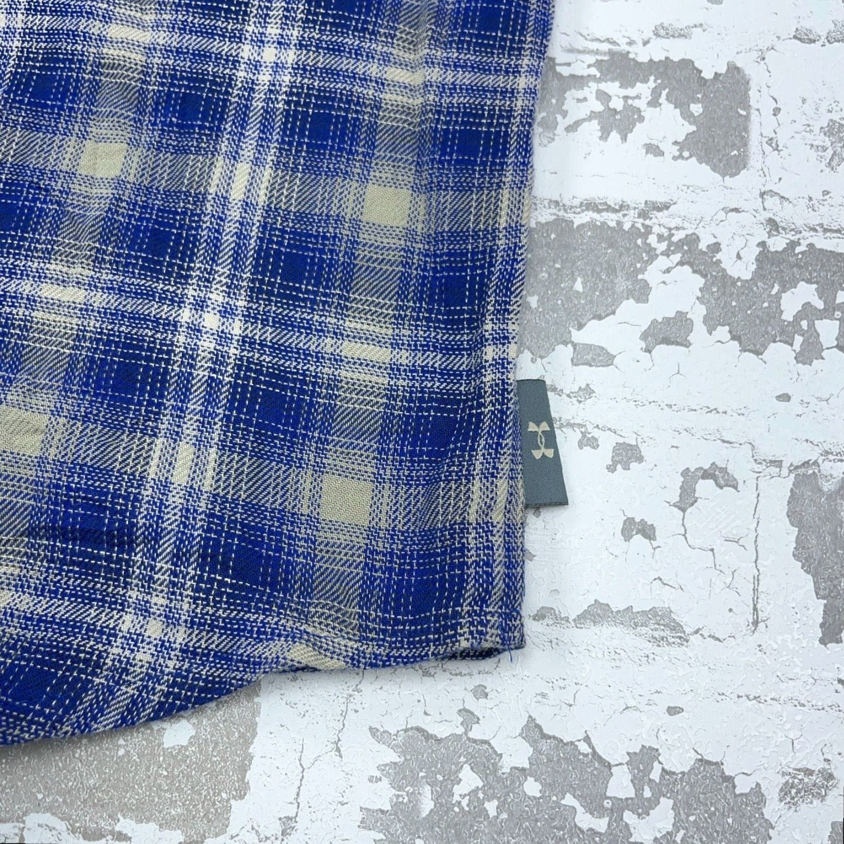 Under Armour Under Armour Shirt Men XL Blue Gray Plaid Flannel Button-Up Snap Front Casual Outdoor Winter Spring Summer Fall Size US XL / EU 56 / 4 - 6 Thumbnail