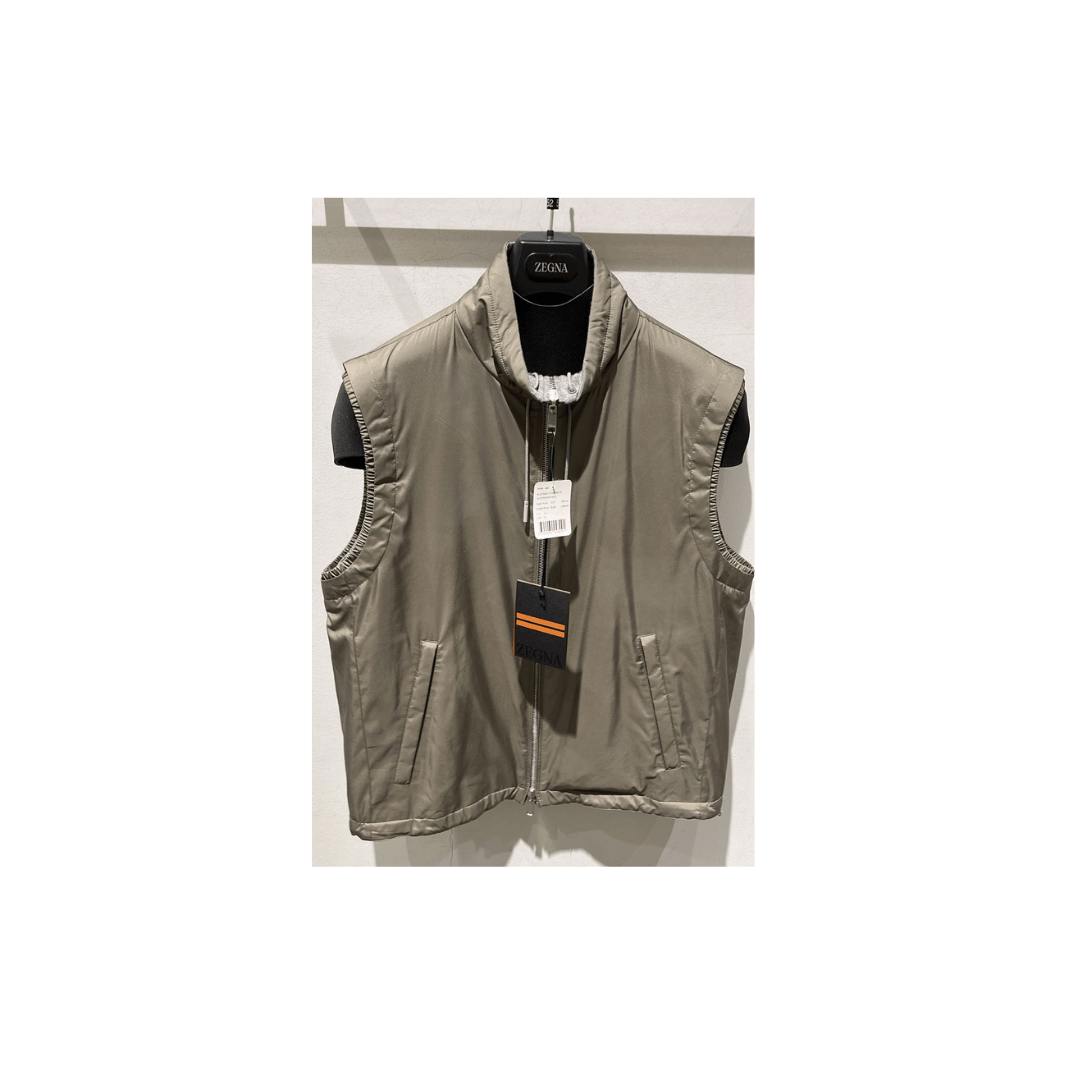 Ermenegildo Zegna o1s1rm0225 R773C59 Vest in Green Size US L / EU 52-54 / 3 - 1 Preview