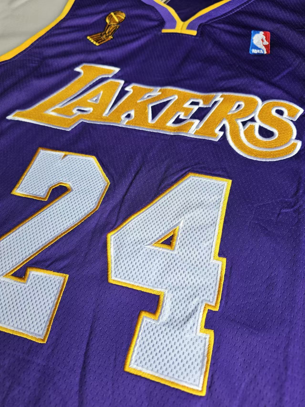 NBA 2008 09 Lakers #24 Kobe Bryant Jersey XL Size US XL / EU 56 / 4 - 3 Thumbnail