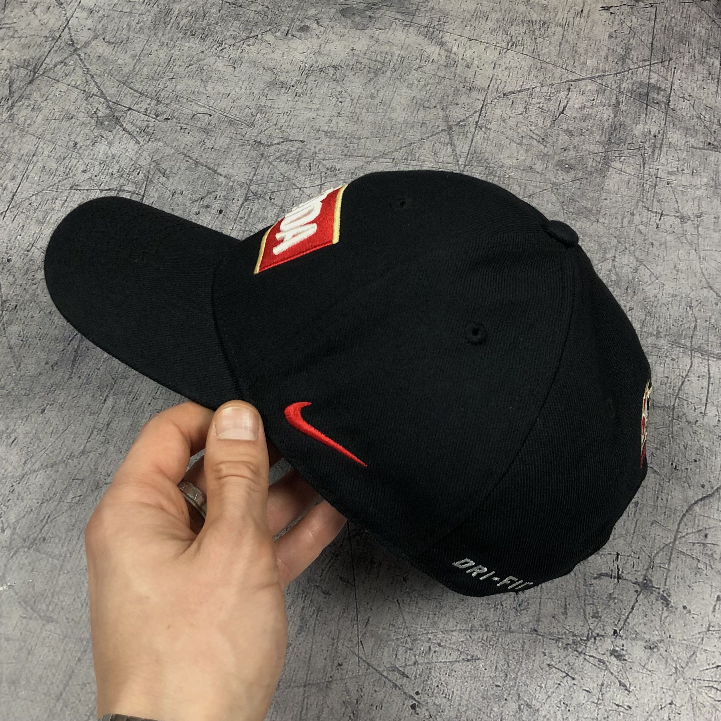 Nike Nike Canada Cap Team Hockey Dri-Fit Size ONE SIZE - 2 Thumbnail