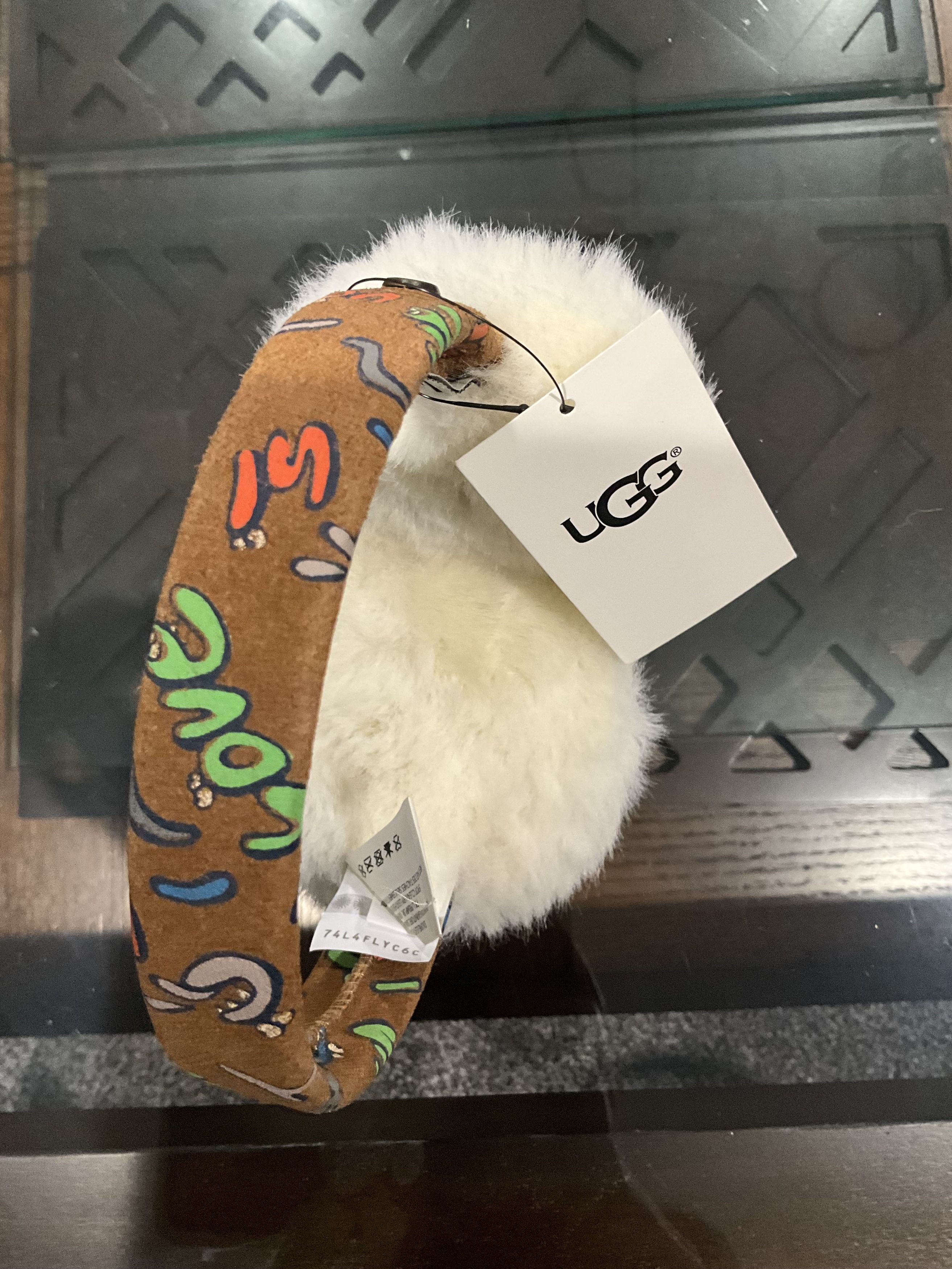 Ugg Leather Classic Winter Earmuffs DSWT Size ONE SIZE - 5 Thumbnail
