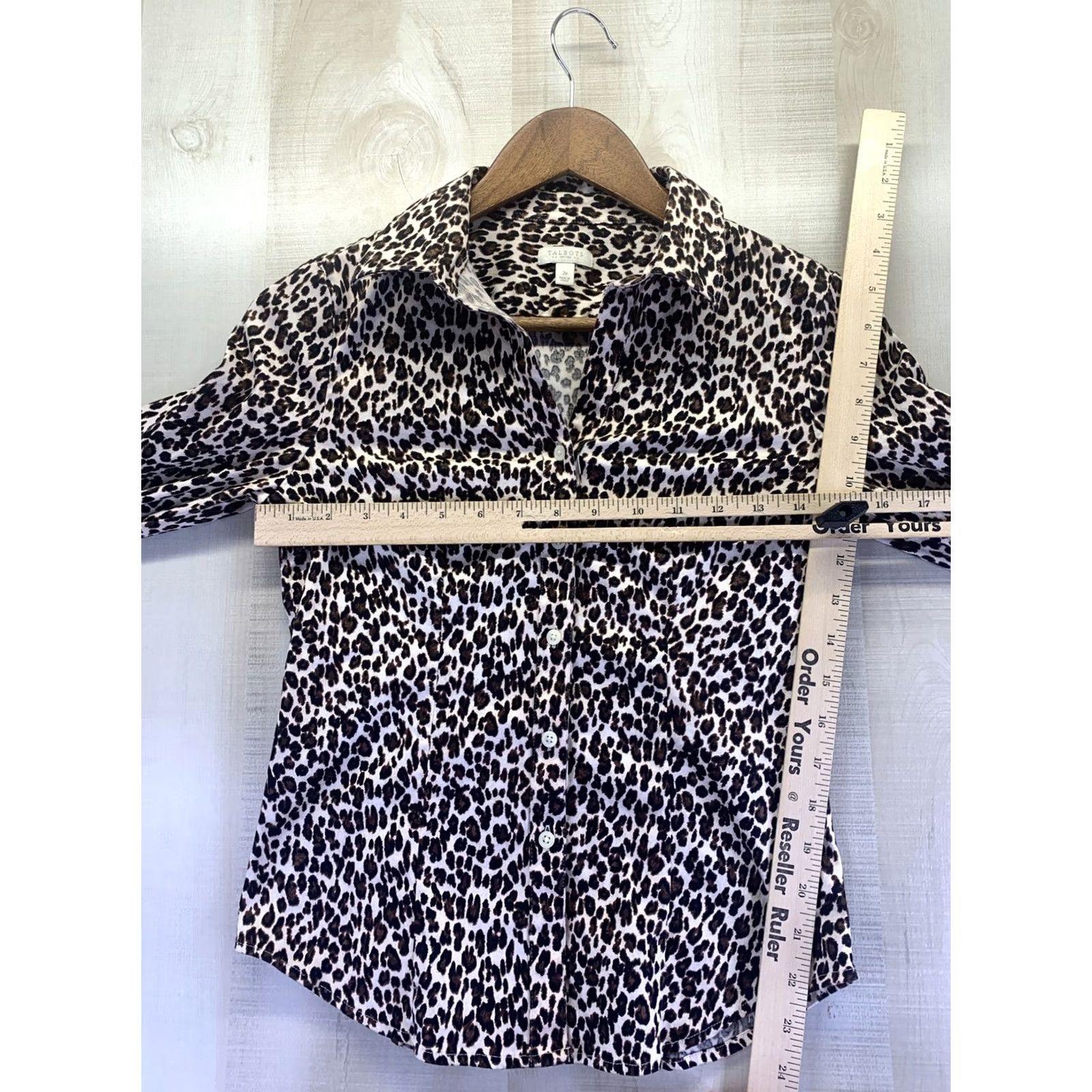 Talbots Talbots Petites Womens Size 2P Leopard Print Long Sleeve Button Up Shirt-6323 Size XS / US 0-2 / IT 36-38 - 2 Thumbnail