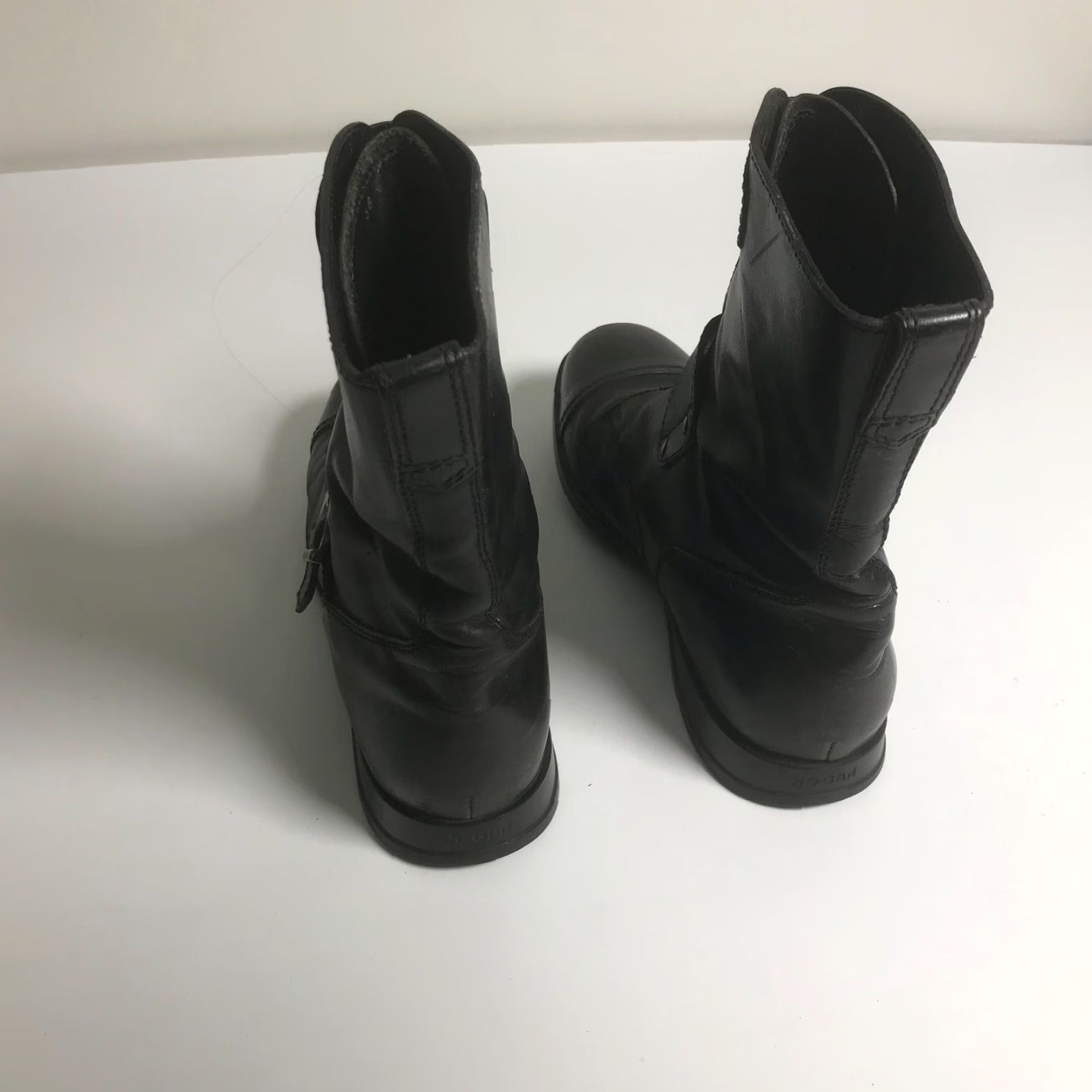 Hogan Hogan Womens Boots Black Leather Motorcycle Biker Mid-Calf Buckle Round Toe 7 / 38 Shoe Size Womens Size US 7 / IT 37 - 3 Thumbnail