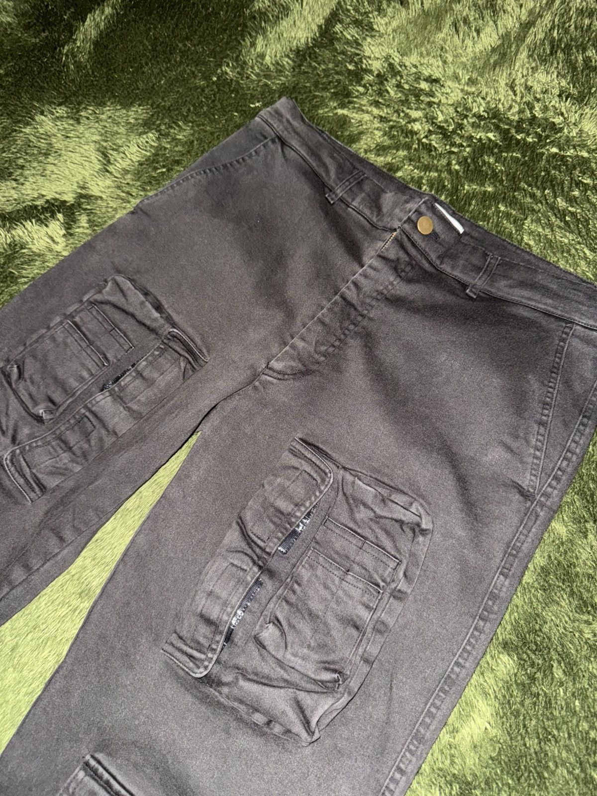 Japanese Brand [2] UNDERMYCAR Vintage Wash Pocket Detail Cargo Pants Olive Size US 32 / EU 48 - 2 Thumbnail