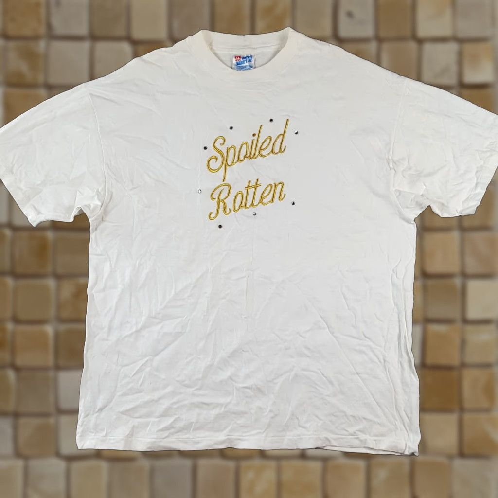 Hanes VINTAGE Hanes T-Shirt Men XL White USA Spoiled Rotten Gold Jeweled 90s Funny Joke Vintage 00s Parody Shirt Size US XL / EU 56 / 4 - 1 Thumbnail