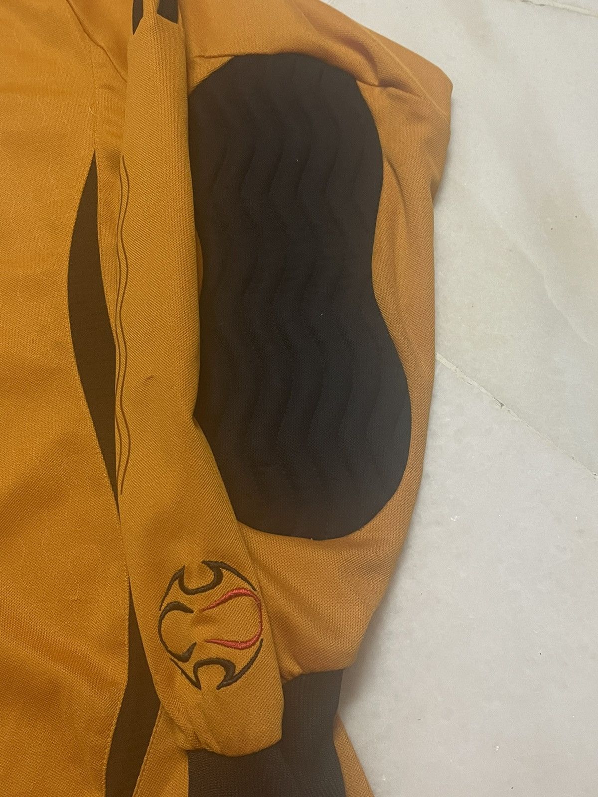 Adidas × Other Liverpool Reina Jersey 2006-2007 Size US M / EU 48-50 / 2 - 6 Thumbnail