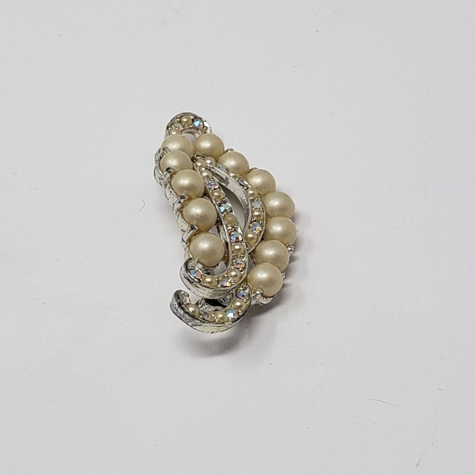 Other Faux Pearl Gold-Tone Rhinestone Gemstone Leaf Shaped Brooch Size ONE SIZE - 4 Thumbnail