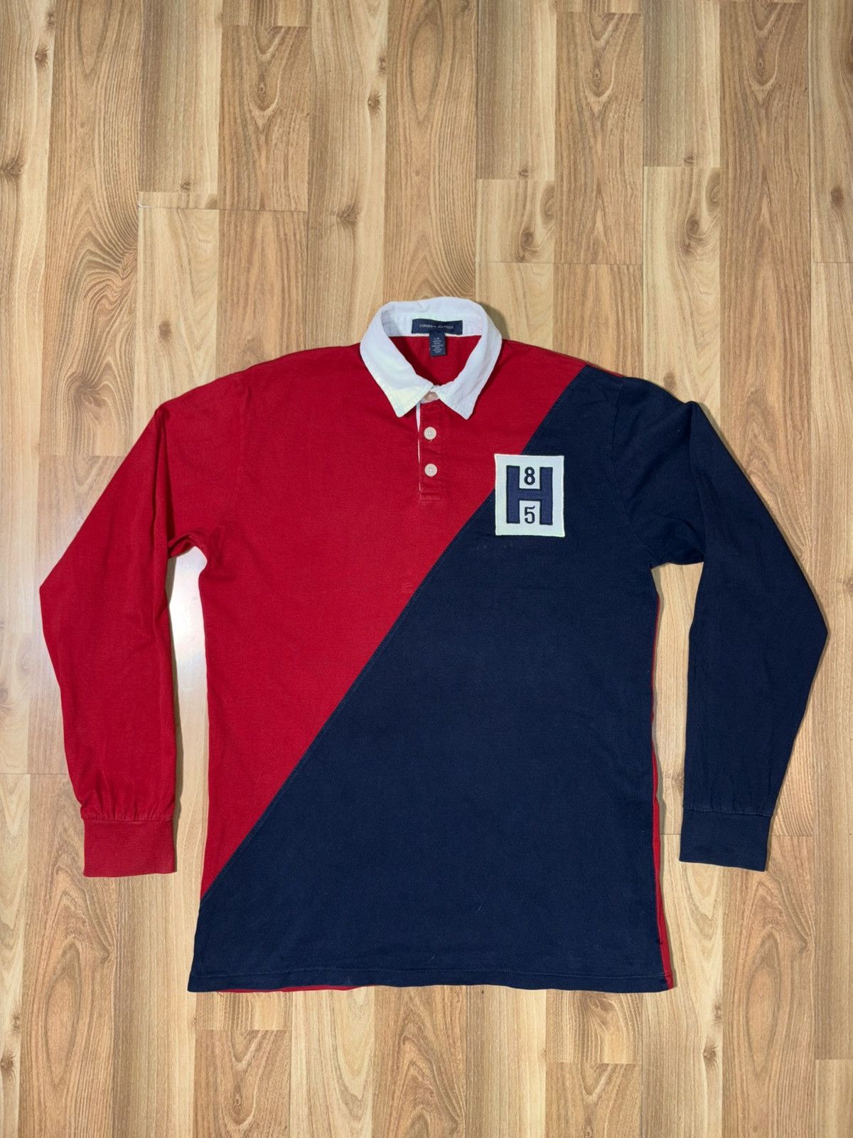 Tommy Hilfiger Vintage Tommy Hilfiger Diagonal Split Rugby Shirt H85 Patch Size US L / EU 52-54 / 3 - 1 Thumbnail
