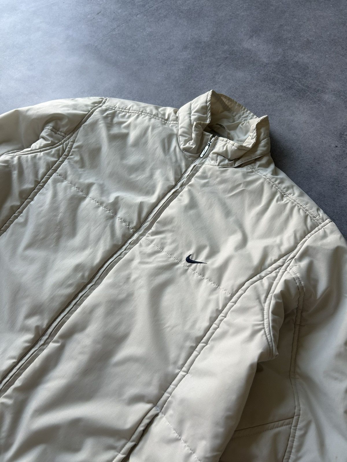 Nike Vintage Nike white puffer jacket mens grail Size US M / EU 48-50 / 2 - 3 Thumbnail