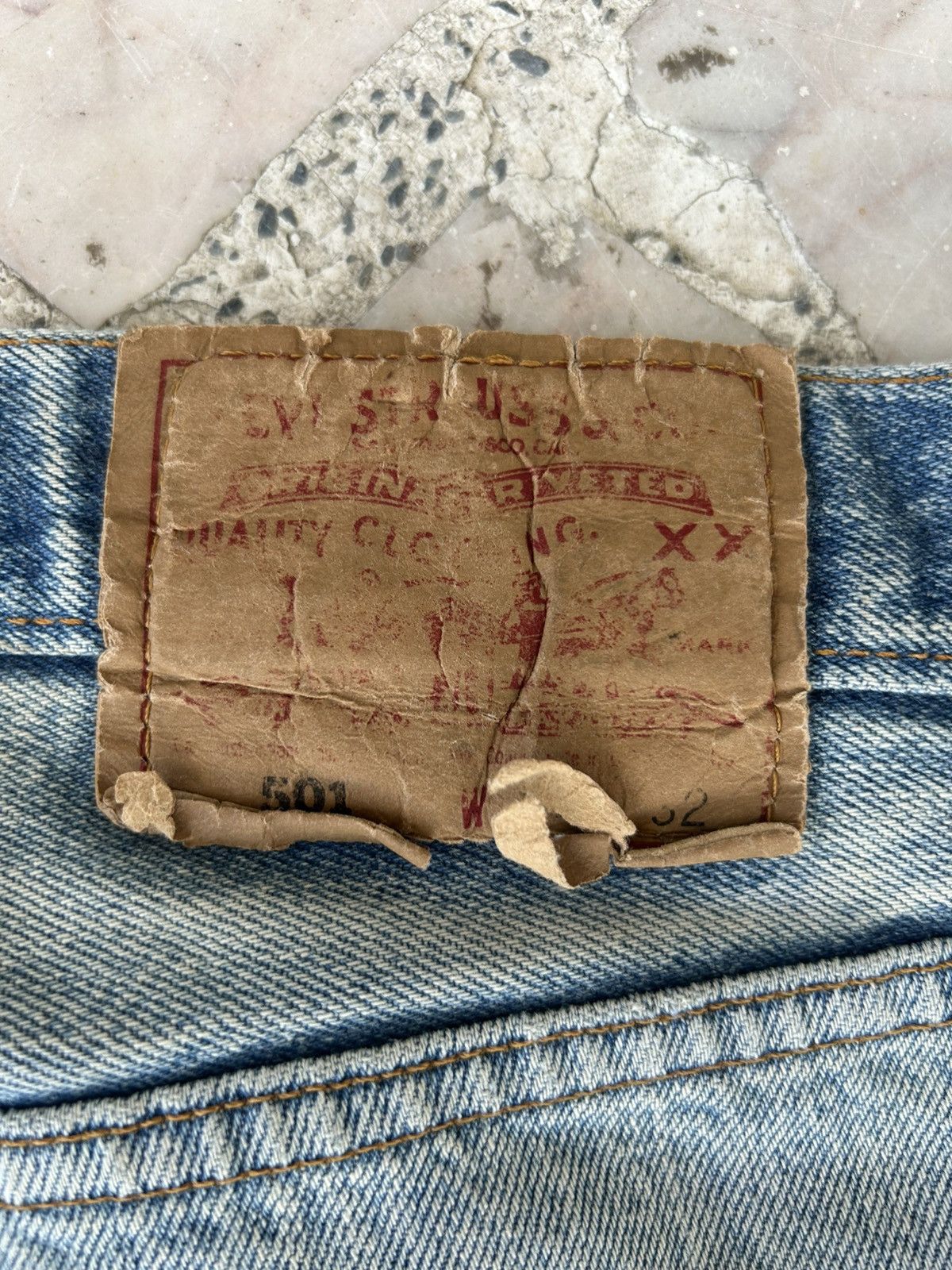Levi's Levis 501 Vintage Ripped Jeans USA Size US 32 / EU 48 - 14 Thumbnail