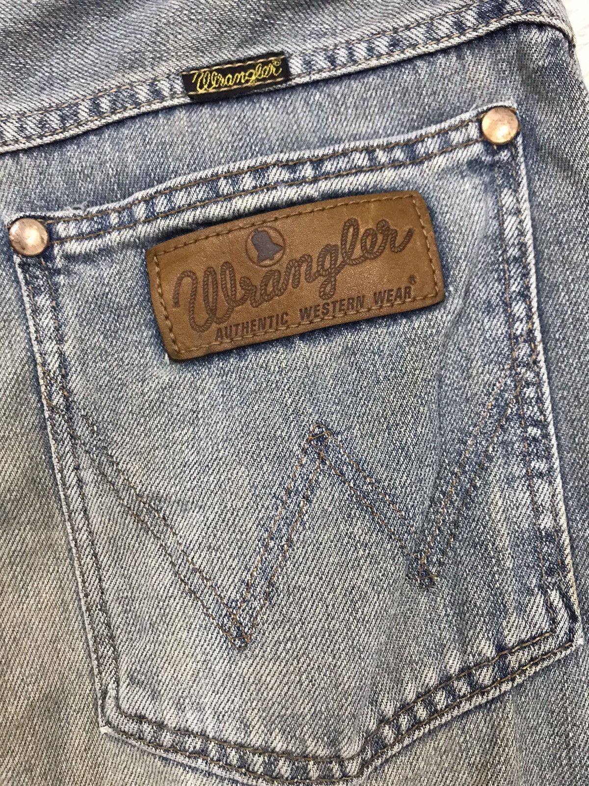 Wrangler Vintage Wrangler Bluebell Regular Straight Cut Denim Jeans Size US 28 / EU 44 - 12 Thumbnail