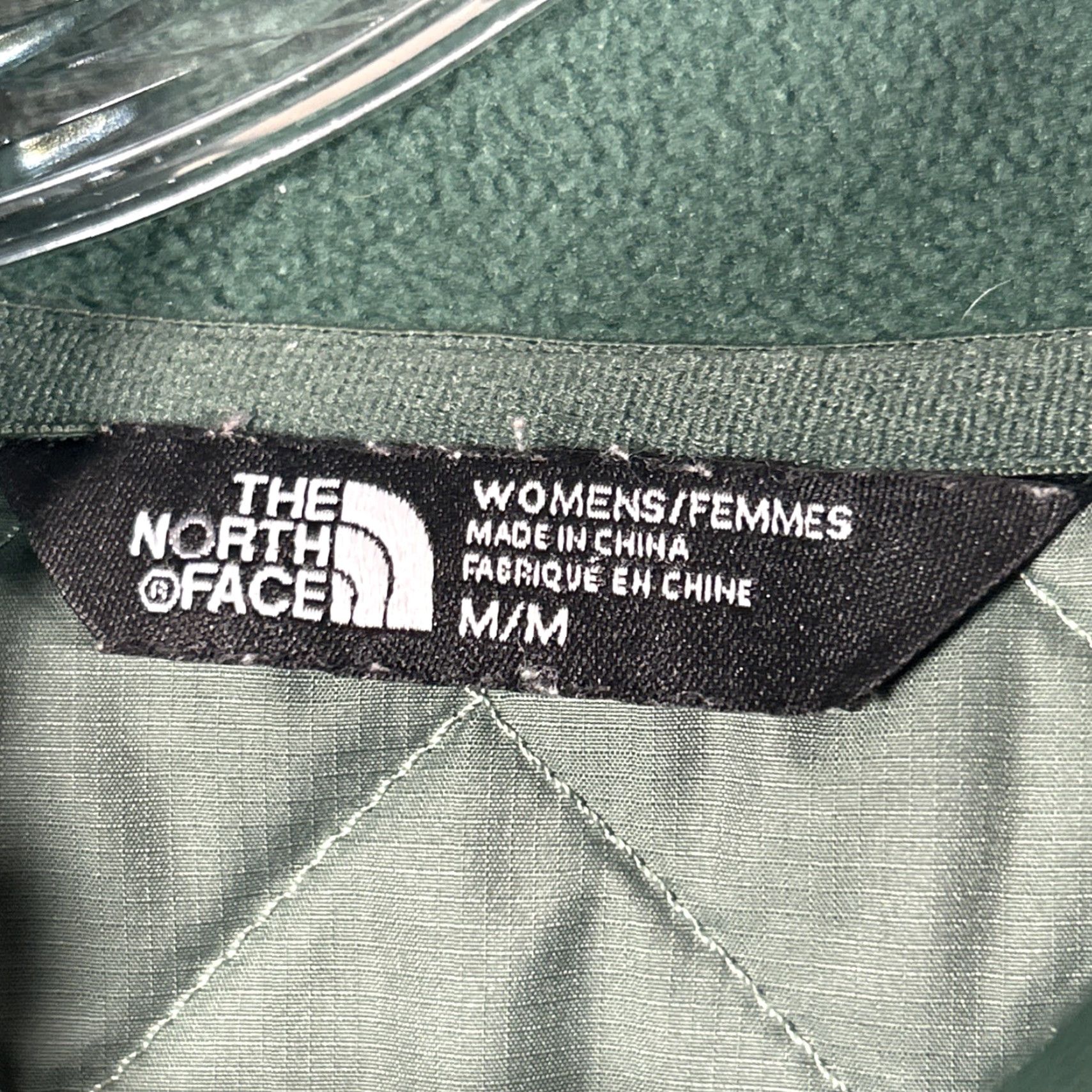 The North Face VINTAGE The North Face Full Zip Quilted Jacket Womens M Green Hooded Stain Size M / US 6-8 / IT 42-44 - 3 Thumbnail