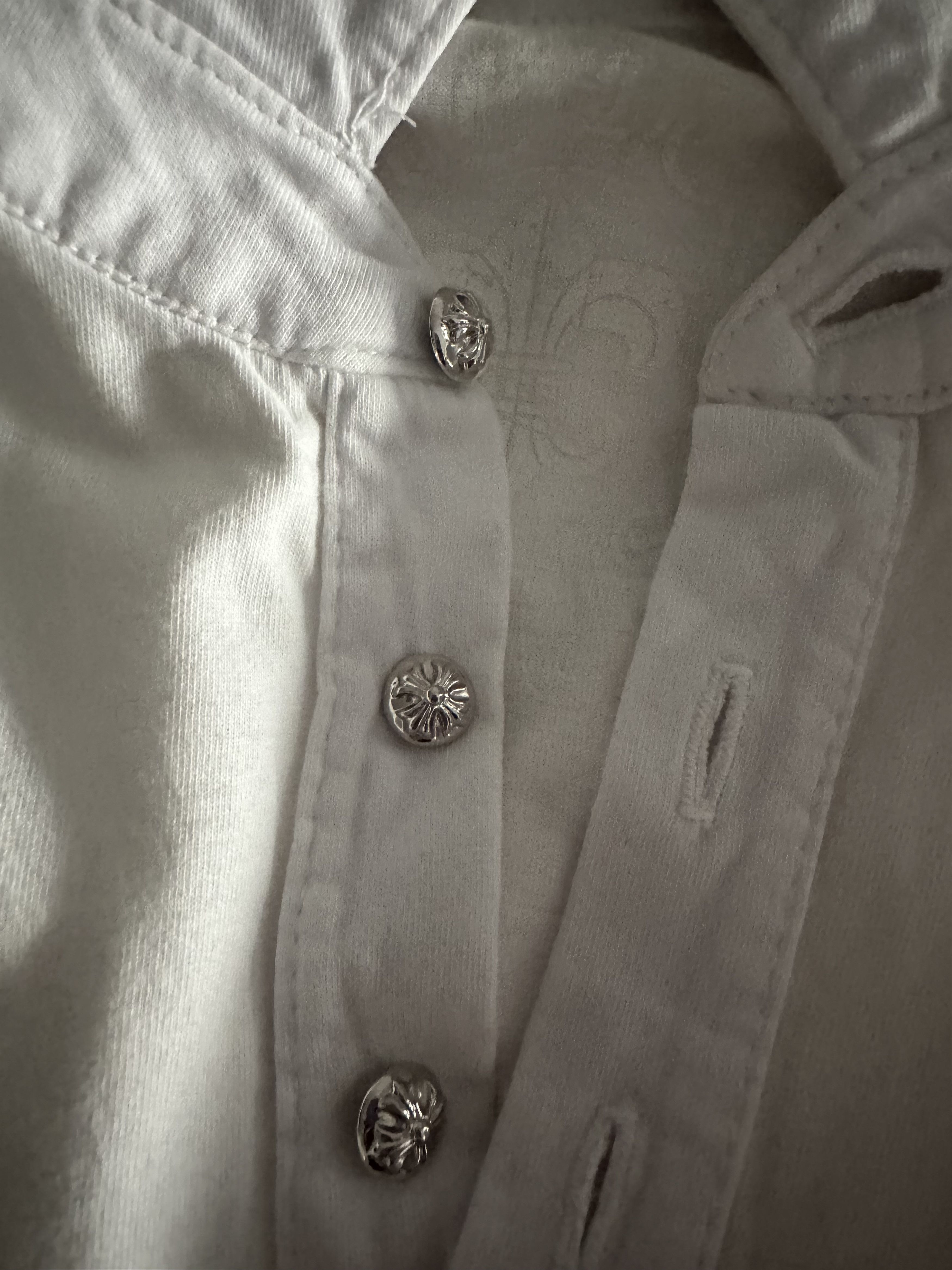Chrome Hearts Chrome Hearts Long Sleeve buttoned tee Size US L / EU 52-54 / 3 - 6 Thumbnail