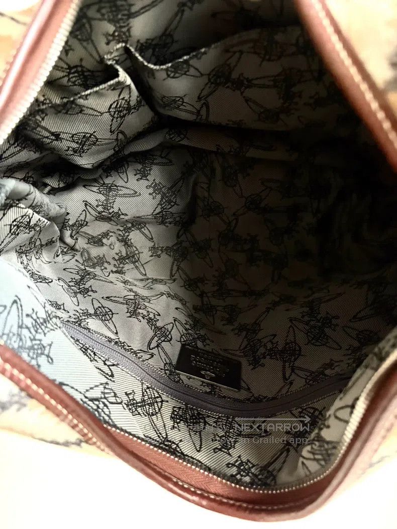 Vivienne Westwood Vivienne Westwood size os Vintage grayish brown pirate prin Size ONE SIZE - 6 Thumbnail