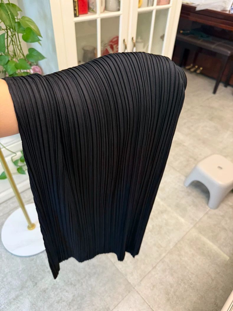 Issey Miyake Issey Miyake size:3 Black pleated straight-leg pants Size 31" - 6 Thumbnail