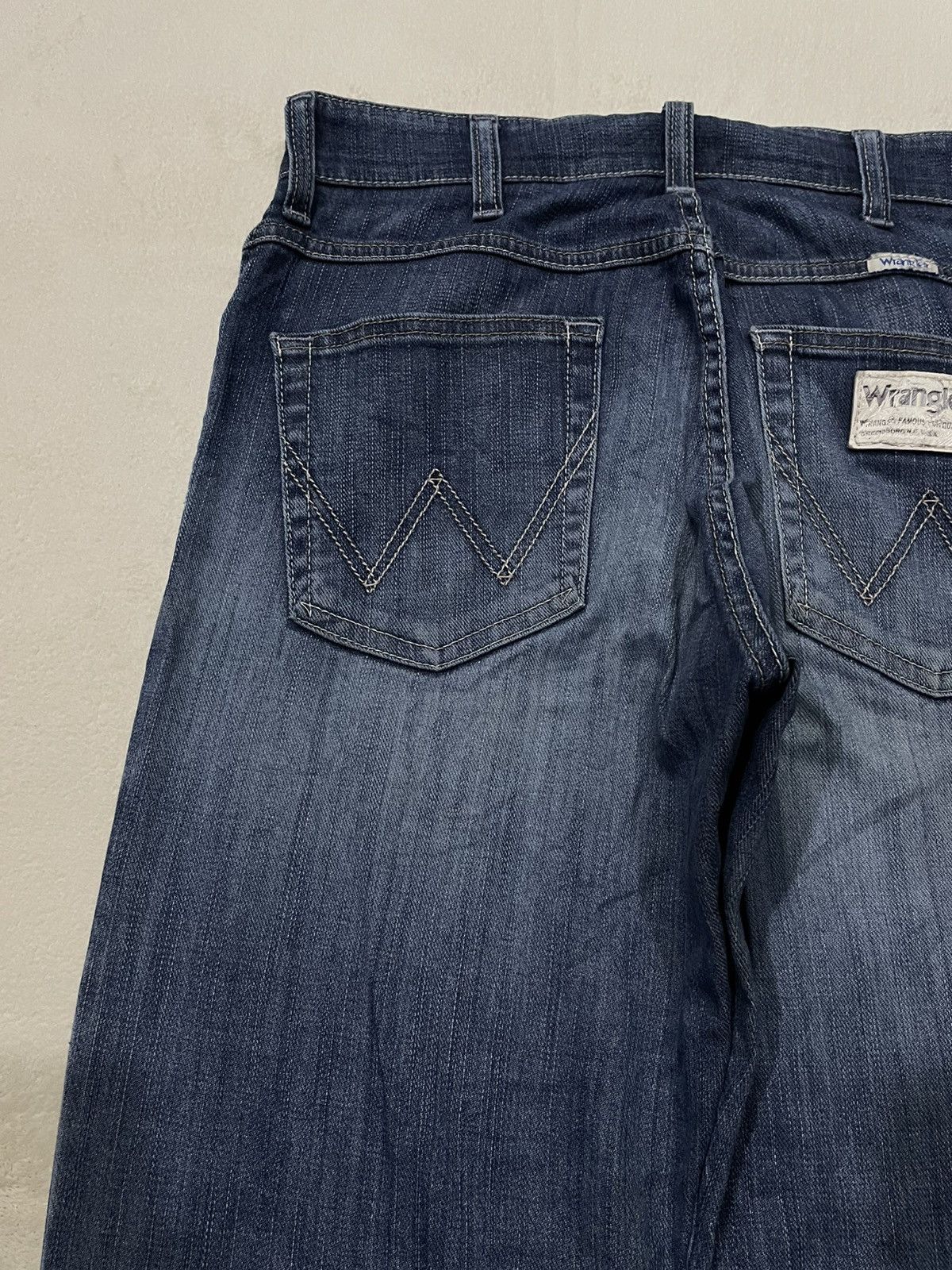 Wrangler Vintage Wrangler Distress Faded Denim Jeans Size US 32 / EU 48 - 14 Thumbnail