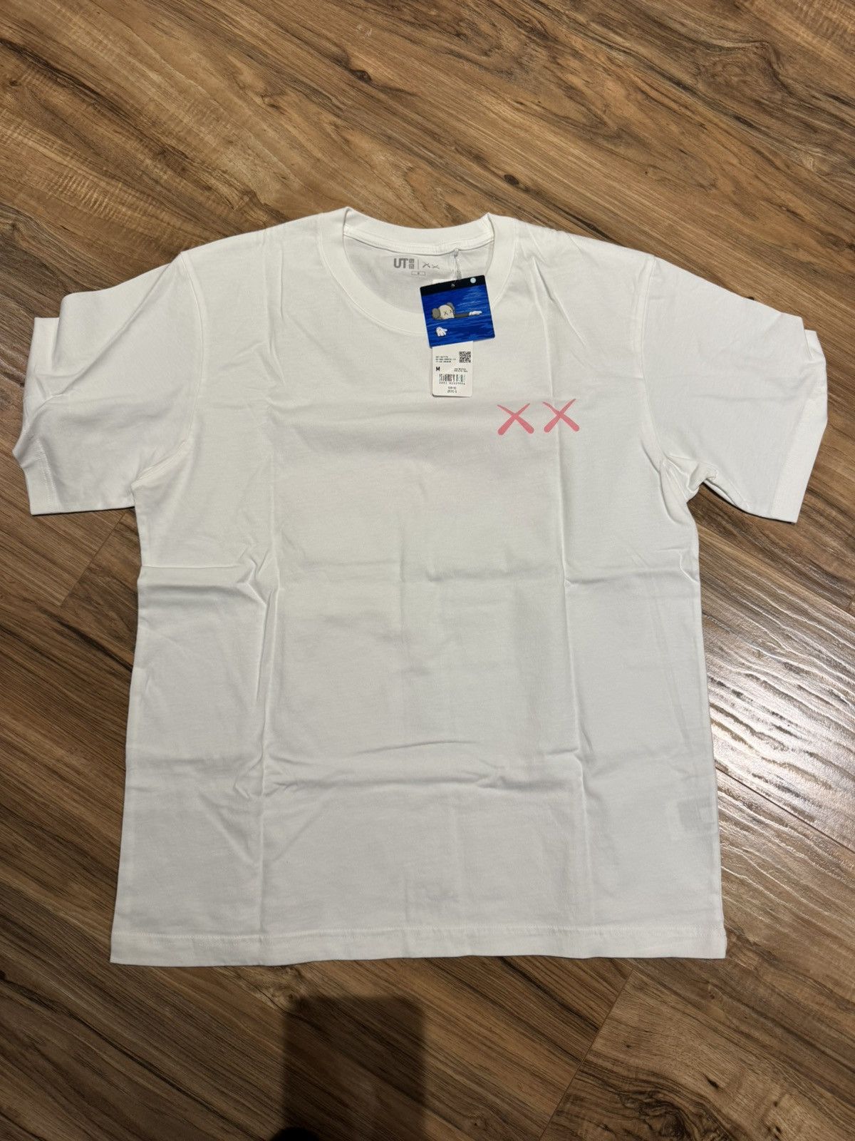 Kaws Kaws Uniqlo Size US M / EU 48-50 / 2 - 3 Thumbnail