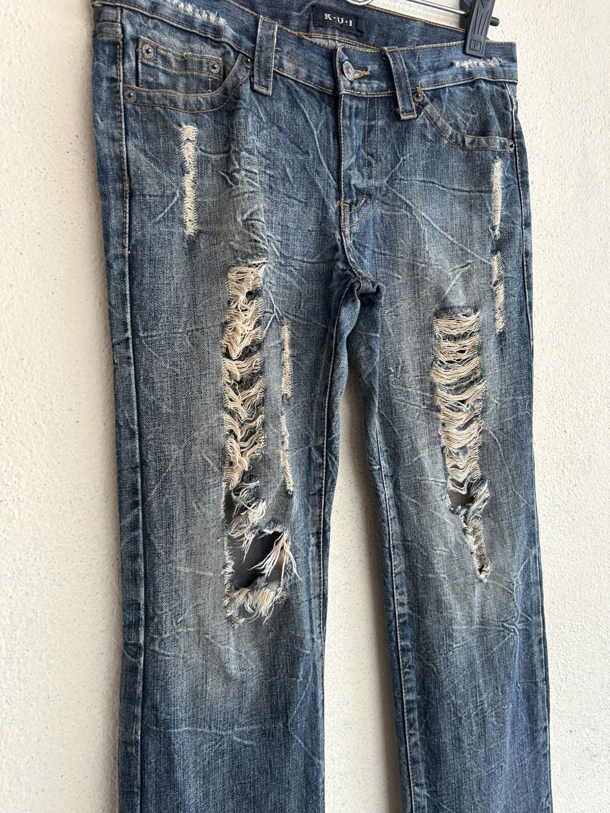 Japanese Brand K.U.I Paint Splattered Distressed Denim Size US 30 / EU 46 - 4 Thumbnail