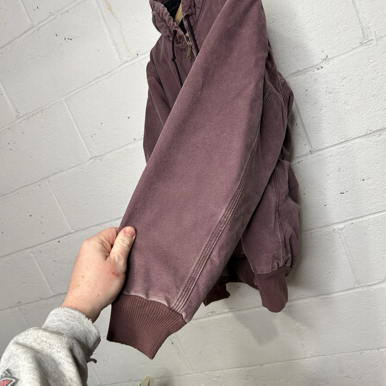 Carhartt Vintage Carhartt Quilted Active Jacket “Deep Plum” WJ130 DPM Size L / US 10 / IT 46 - 9 Thumbnail