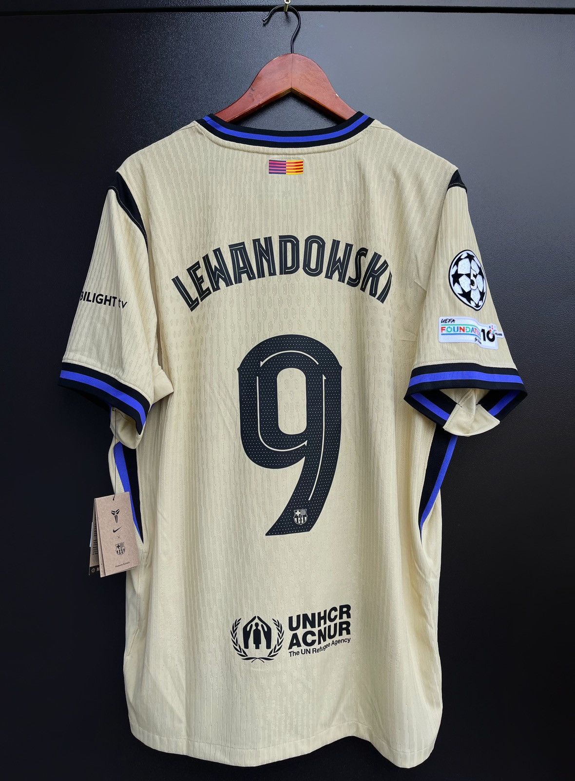 Nike 25/26 FC BARCELONA x Kobe Away Jersey LEWANDOWSKI #9 Mamba Size US XL / EU 56 / 4 - 1 Thumbnail