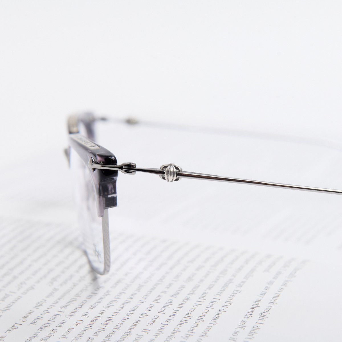 Chrome Hearts CHROME HEARTS SLUNTRADICTION (54) FLINT/GUNMETAL GLASSES Size ONE SIZE - 3 Thumbnail