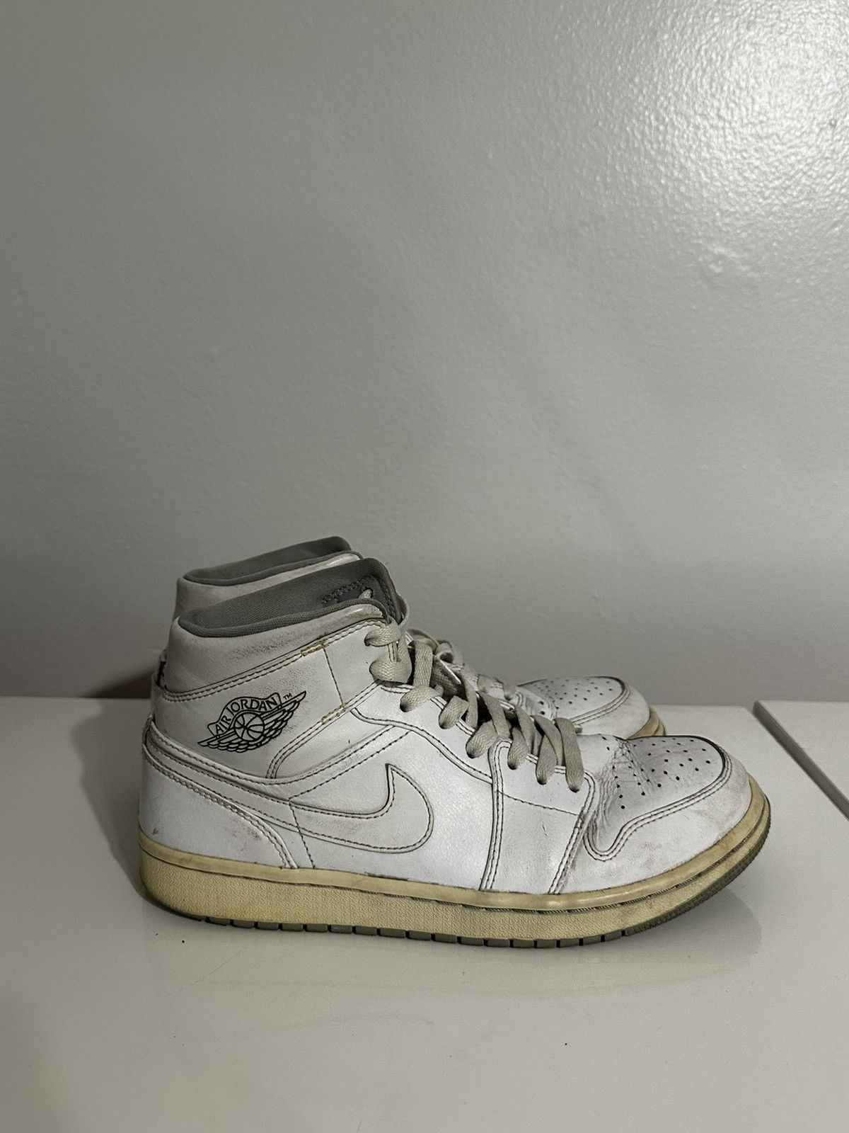 Nike Nike air Jordan 1 mid Size US 8.5 / EU 41-42 - 5 Thumbnail