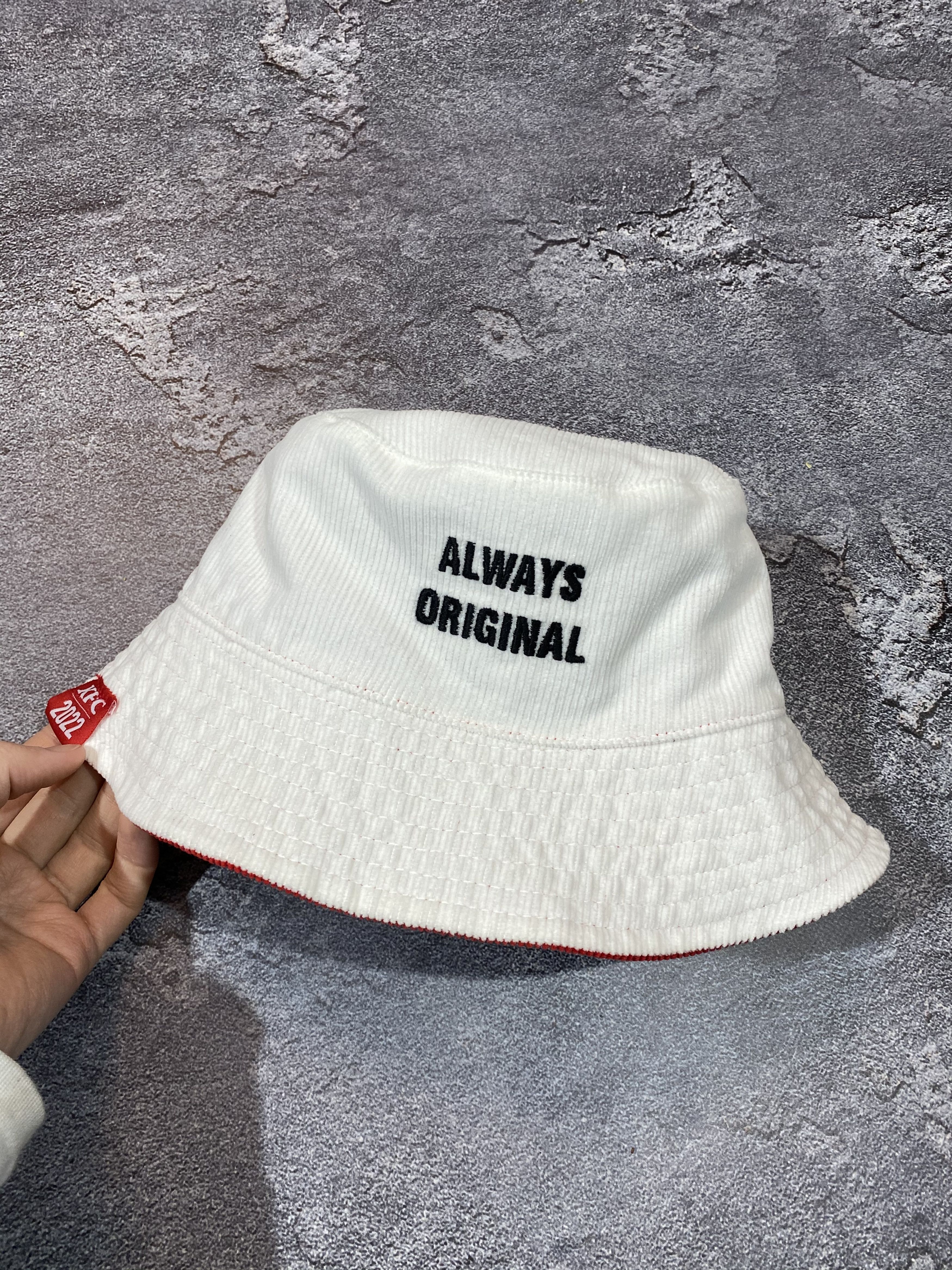 Vintage KFC Limited Edition Comic Relief Reversible Bucket Hat Size ONE SIZE - 2 Thumbnail