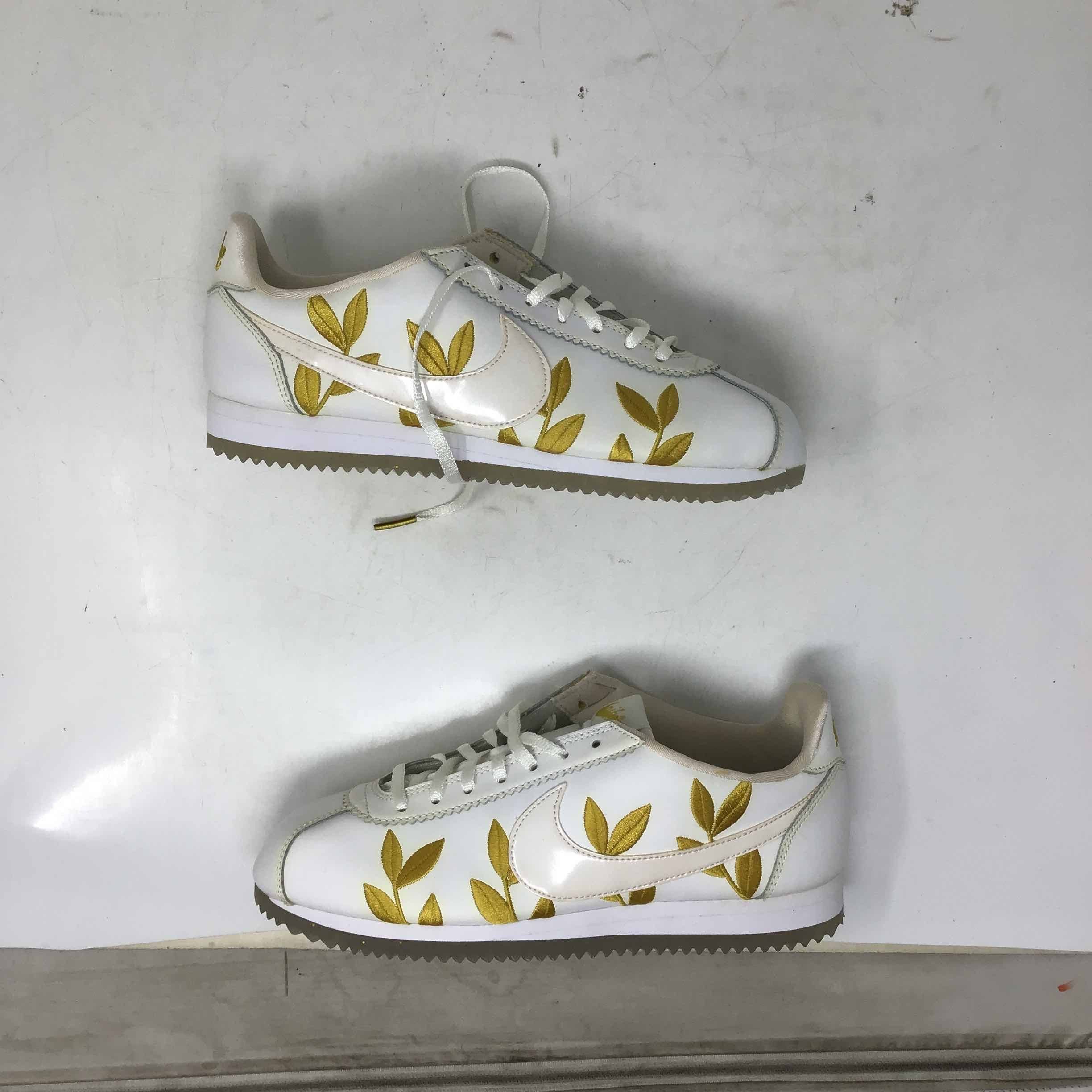Athletic Shoes Nike Cortez Gold Leaf Nike Cortez Gold Leaf Sale