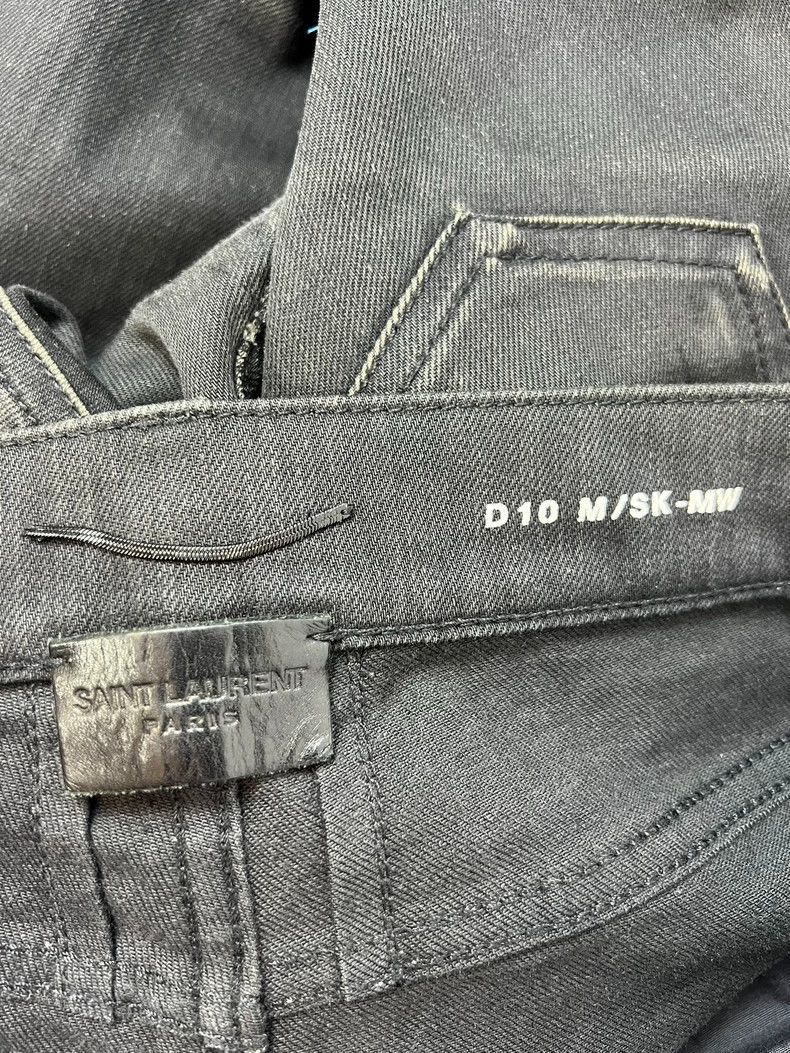 Saint Laurent Paris Saint Laurent Paris 16fwD10 Basic Fringed Raw Jeans Size US 31 - 4 Thumbnail
