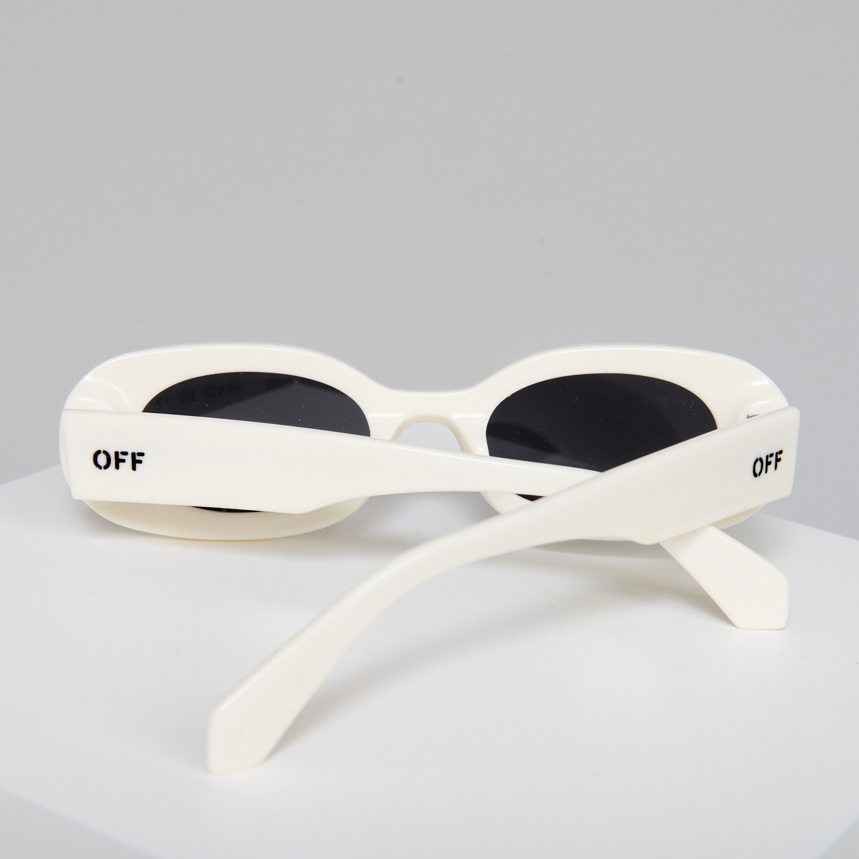 Off-White OFF WHITE AMALFI WHITE SUNGLASSES Size ONE SIZE - 8 Thumbnail