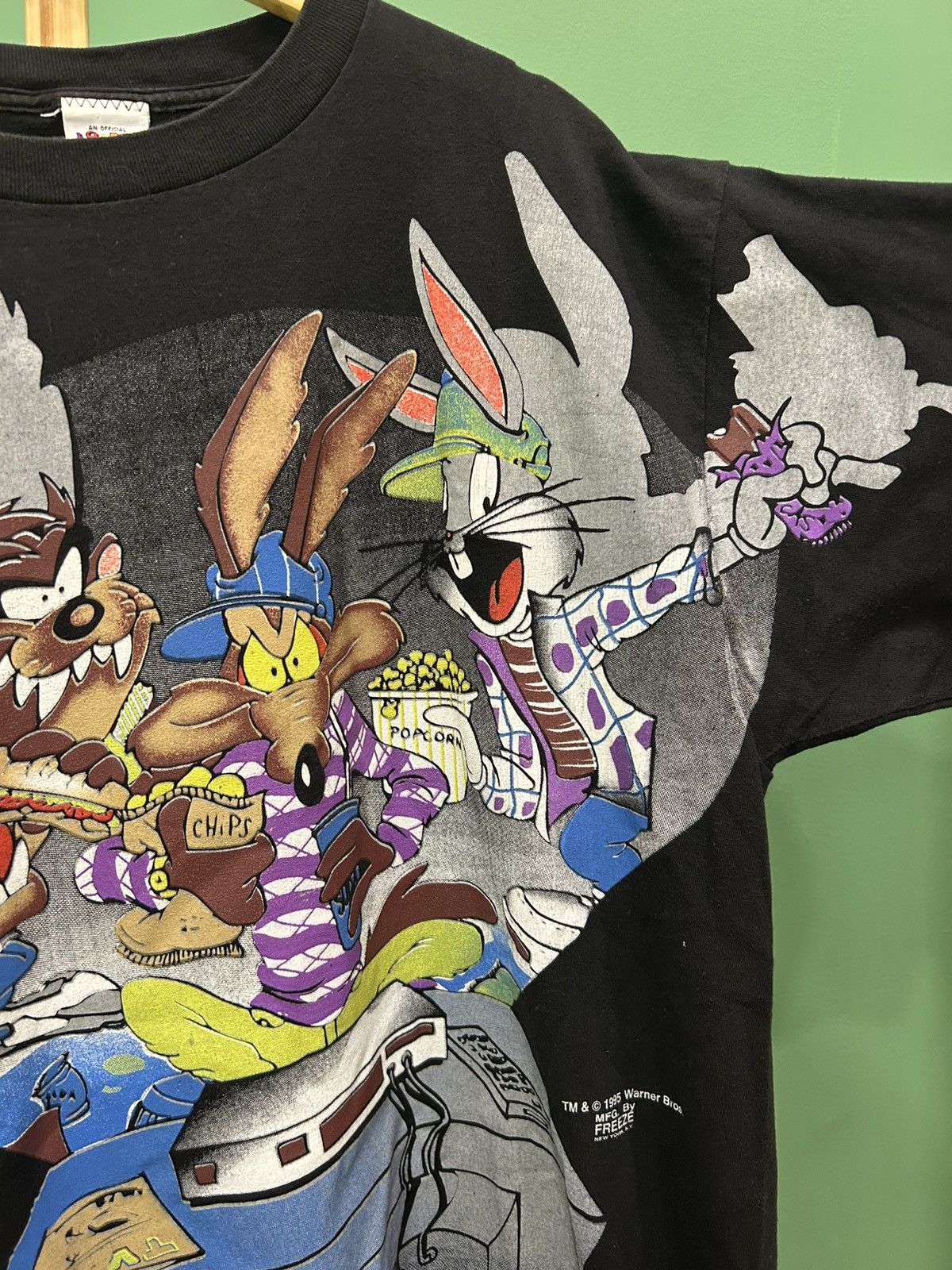 Vintage VINTAGE 1995 LOONEY TUNES ALL OVER PRINT Size US L / EU 52-54 / 3 - 2 Thumbnail