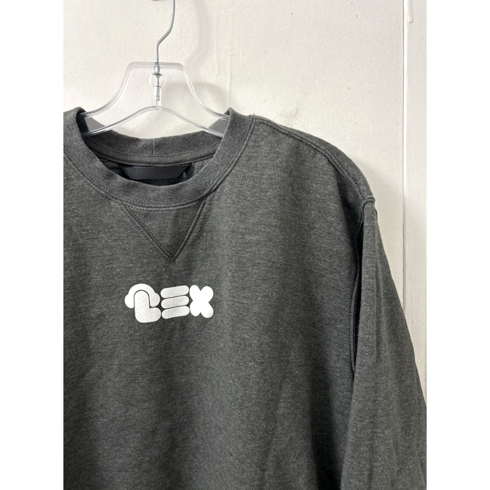Carhartt Carhartt Pullover Sweatshirt L Mens Gray Spotify Logo Graphic Heavyweight Fleece All Seasons Crew Neck L/S Size US L / EU 52-54 / 3 - 4 Thumbnail