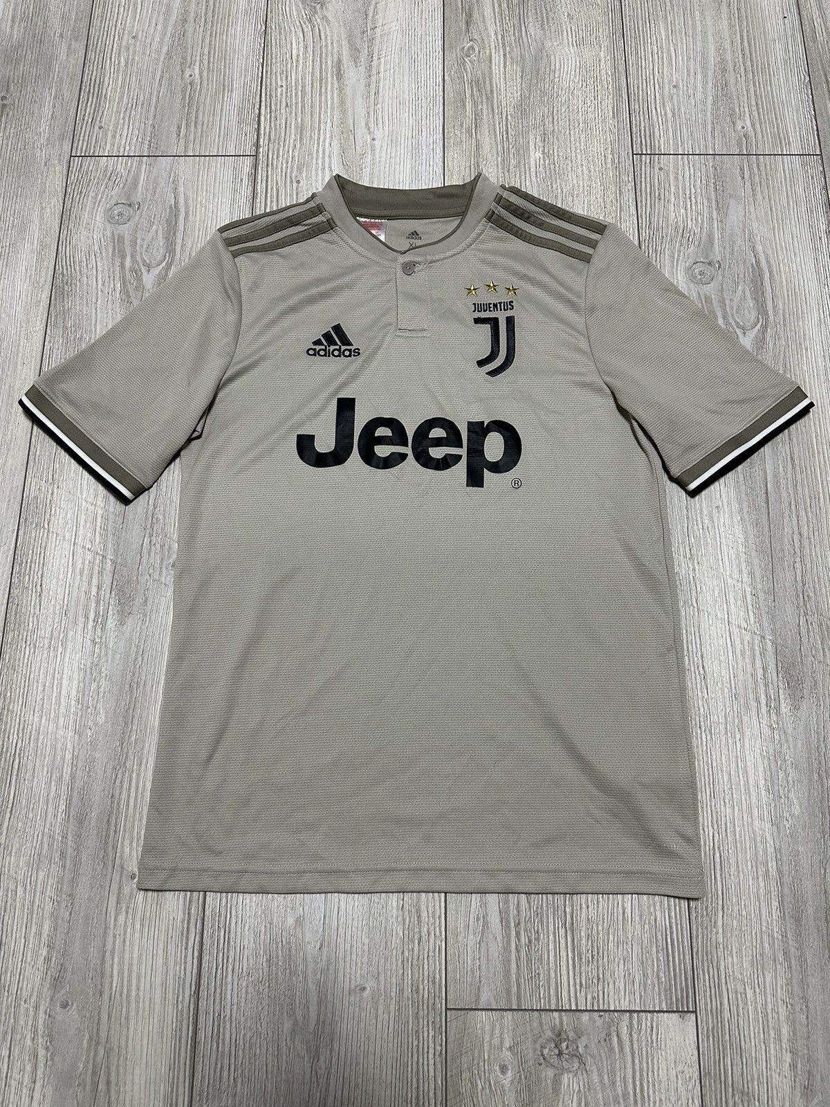 Adidas Adidas Juventus 2018-2019 Away Jersey Youth Size US XS / EU 42 / 0 - 1 Thumbnail