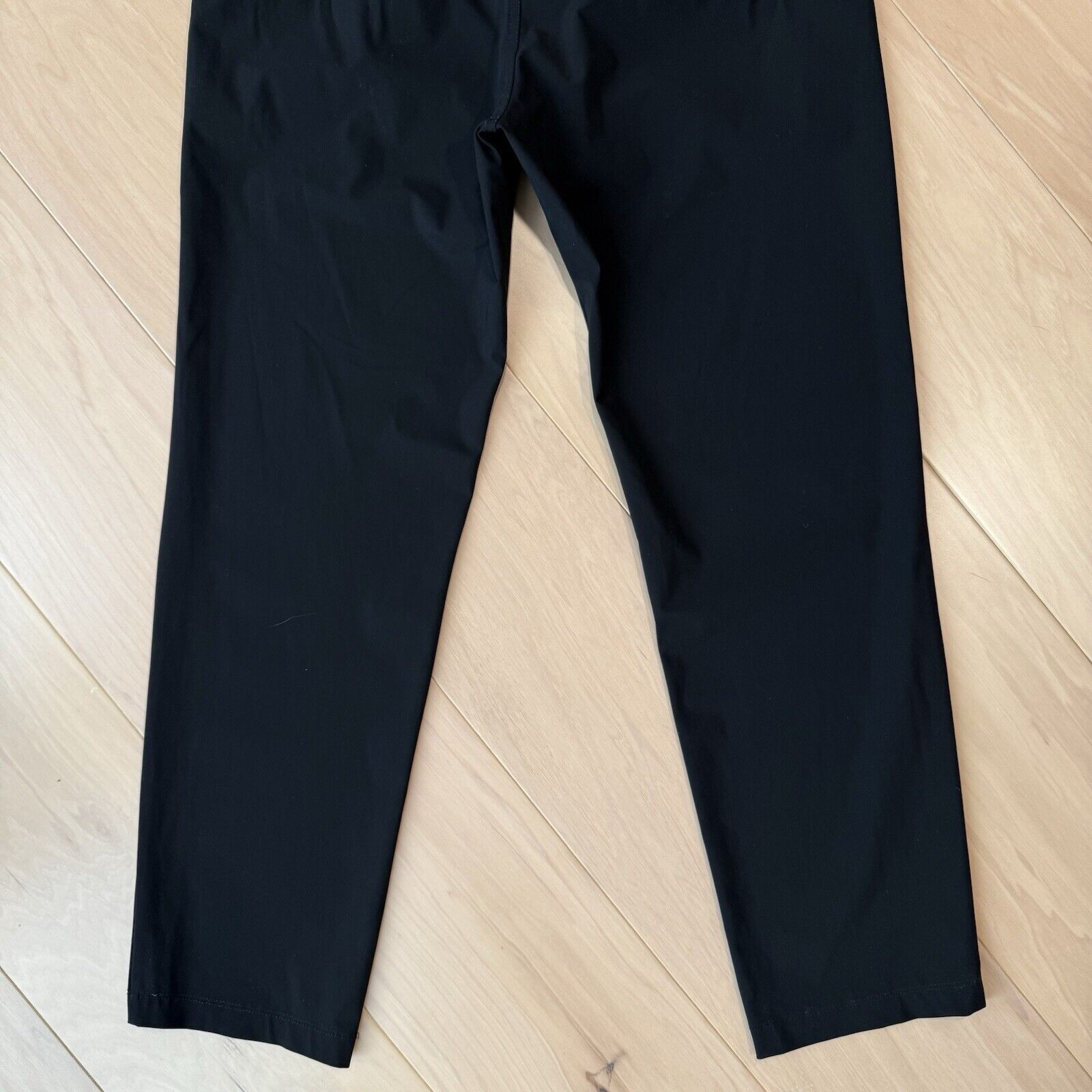 Vuori Vuori Miles Ankle Pants Women's M Black Comfy Sweatpants Size 28" / US 6 / IT 42 - 8 Thumbnail