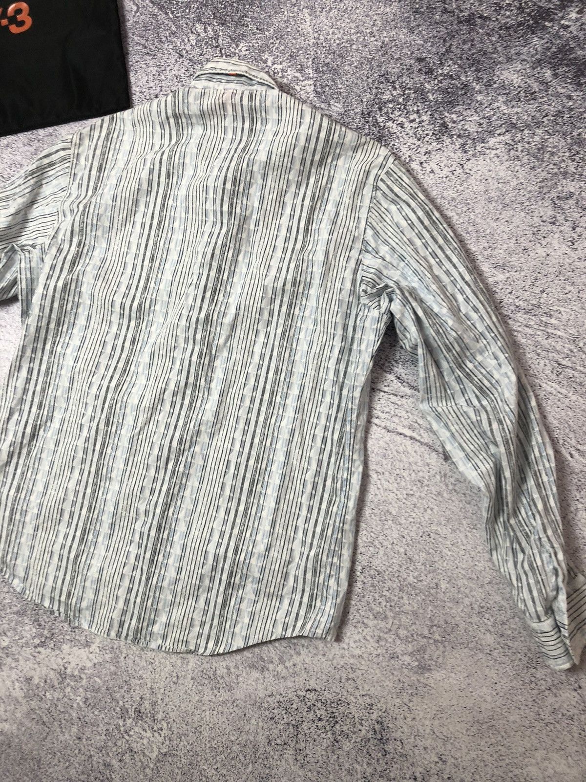 Hugo Boss Vintage shirt Hugo Boss men’s Size M/L casual y2k classic Size US M / EU 48-50 / 2 - 8 Thumbnail