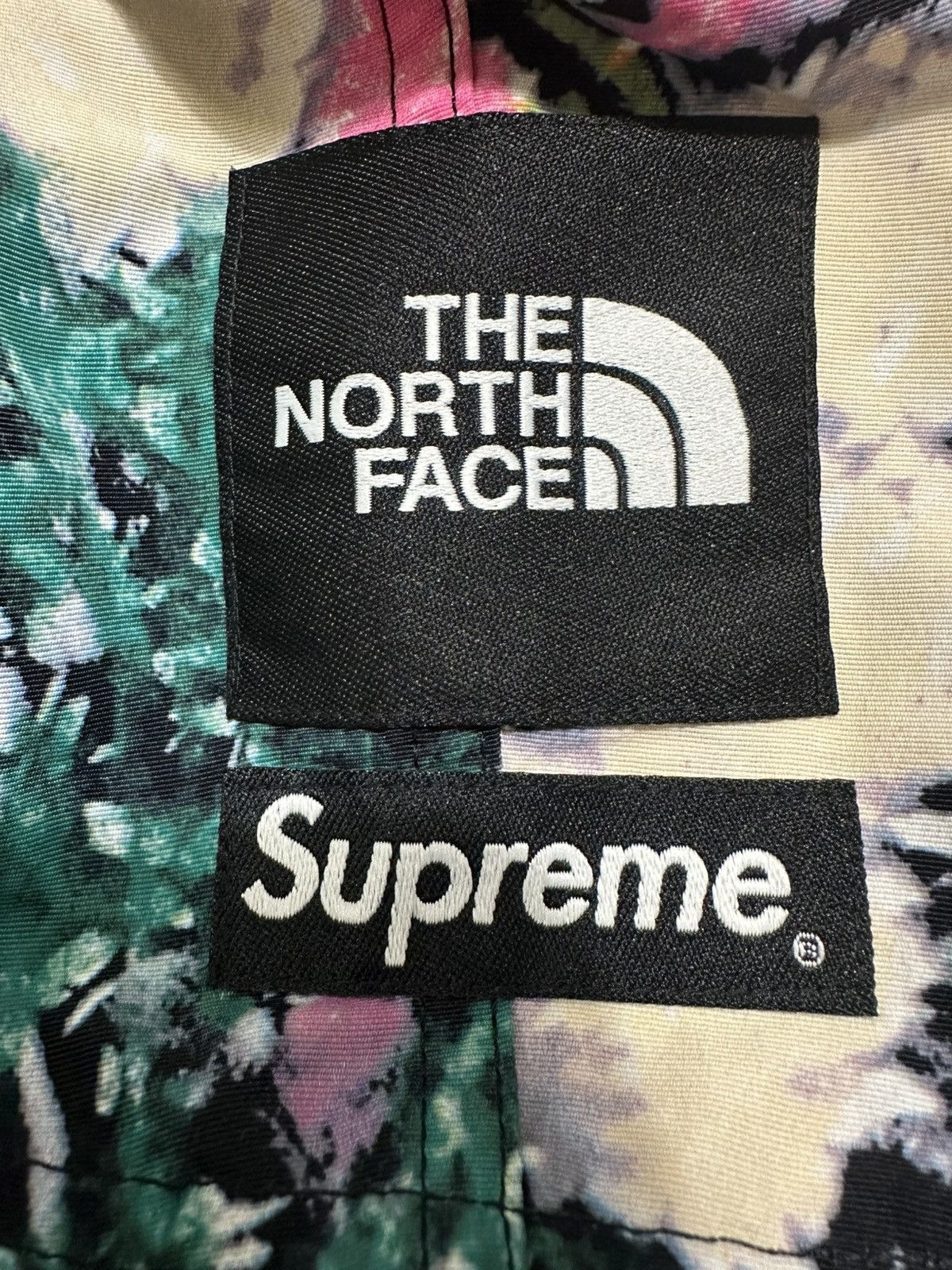 Supreme × The North Face SUPREME X TNF PANTS FLORAL SIZE MEDIUM Size US 32 / EU 48 - 8 Thumbnail