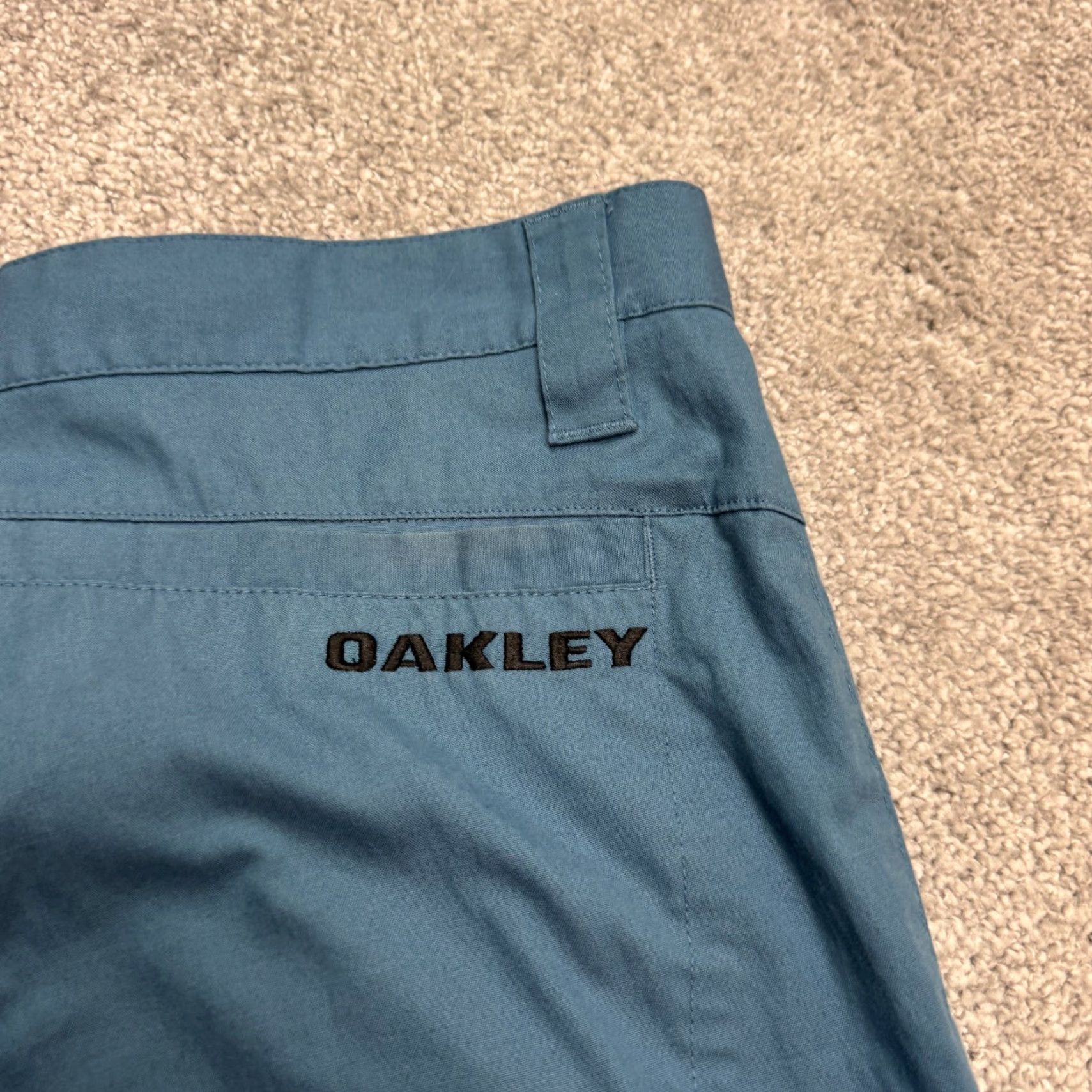 Oakley Oakley Pants Men Chino Flat Front Straight Leg 33 Slate Blue Blue Groomed Casual Travel Classic Preppy Size US 33 - 4 Thumbnail