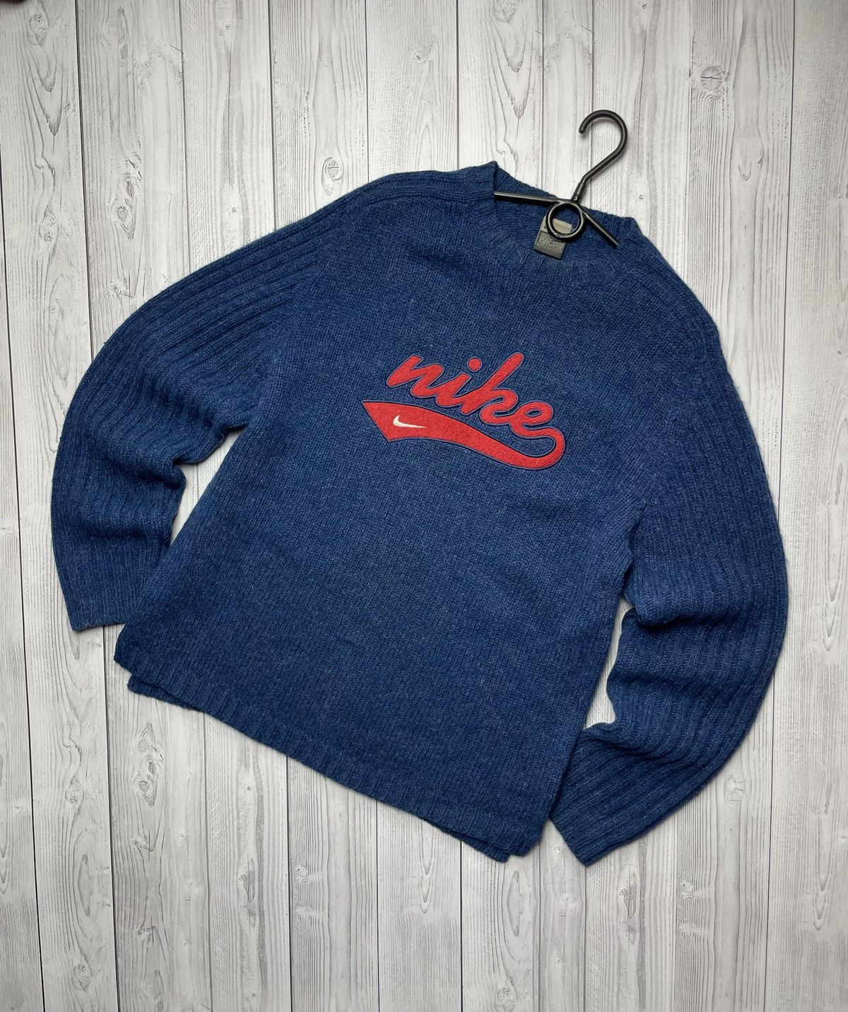 Nike × Vintage Vintage Nike sweater logo size M knitted logo Size US M / EU 48-50 / 2 - 1 Thumbnail