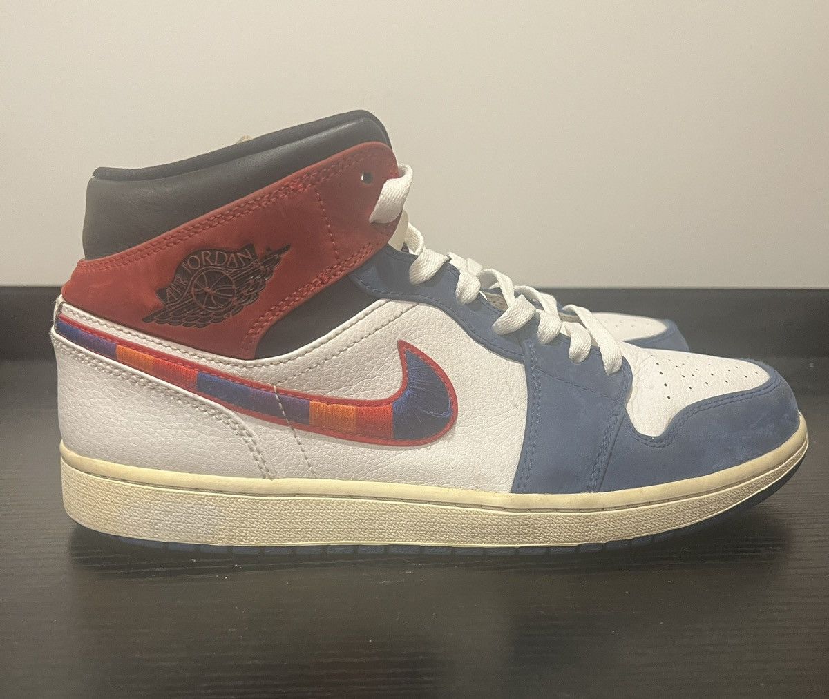 Nike SIZE 10.5 - Air Jordan 1 Mid Multicolored Swoosh Size US 10.5 / EU 43-44 - 3 Thumbnail