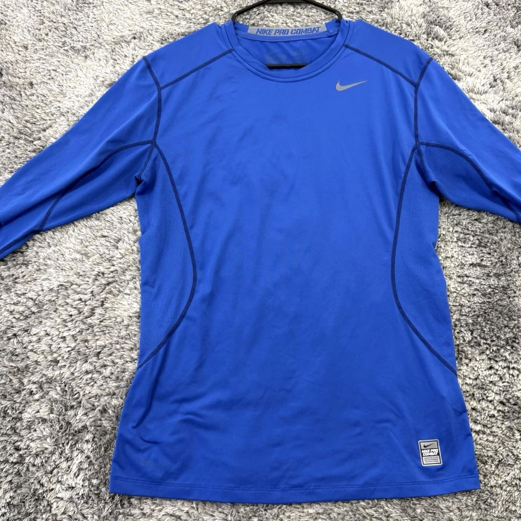 Nike Nike Pro Combat Dri-FIT Long Sleeve T-Shirt Mens XL Blue Solid Mock Neck Pullover Logo Performance/Activity Gym & Training Runs Size US XL / EU 56 / 4 - 5 Thumbnail