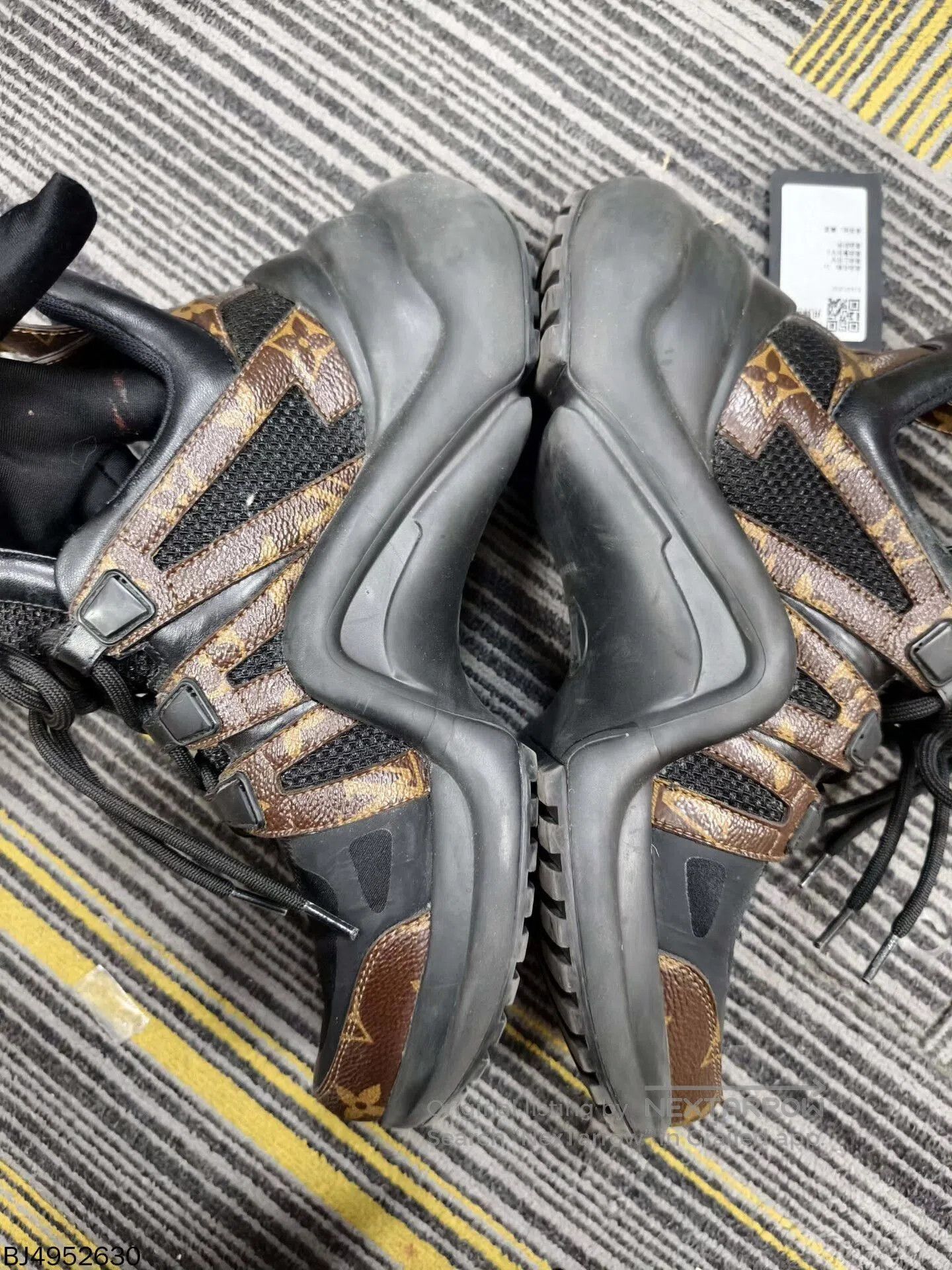 Louis Vuitton louis vuitton archlight low-top sneakers 37. Size US 5 / EU 37 - 8 Thumbnail