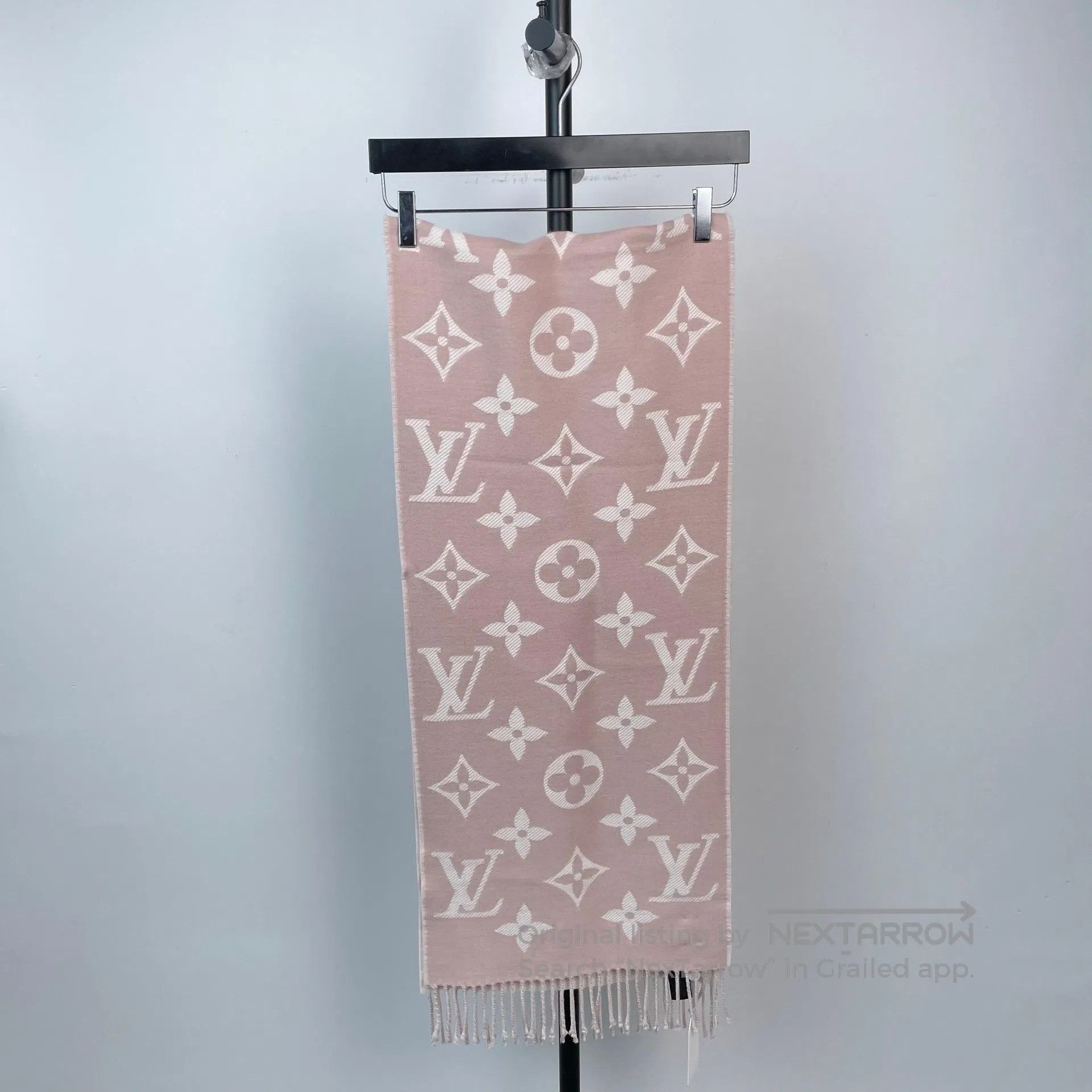 Louis Vuitton Louis Vuitton Pink and white classic old pattern double-si Size ONE SIZE - 2 Thumbnail