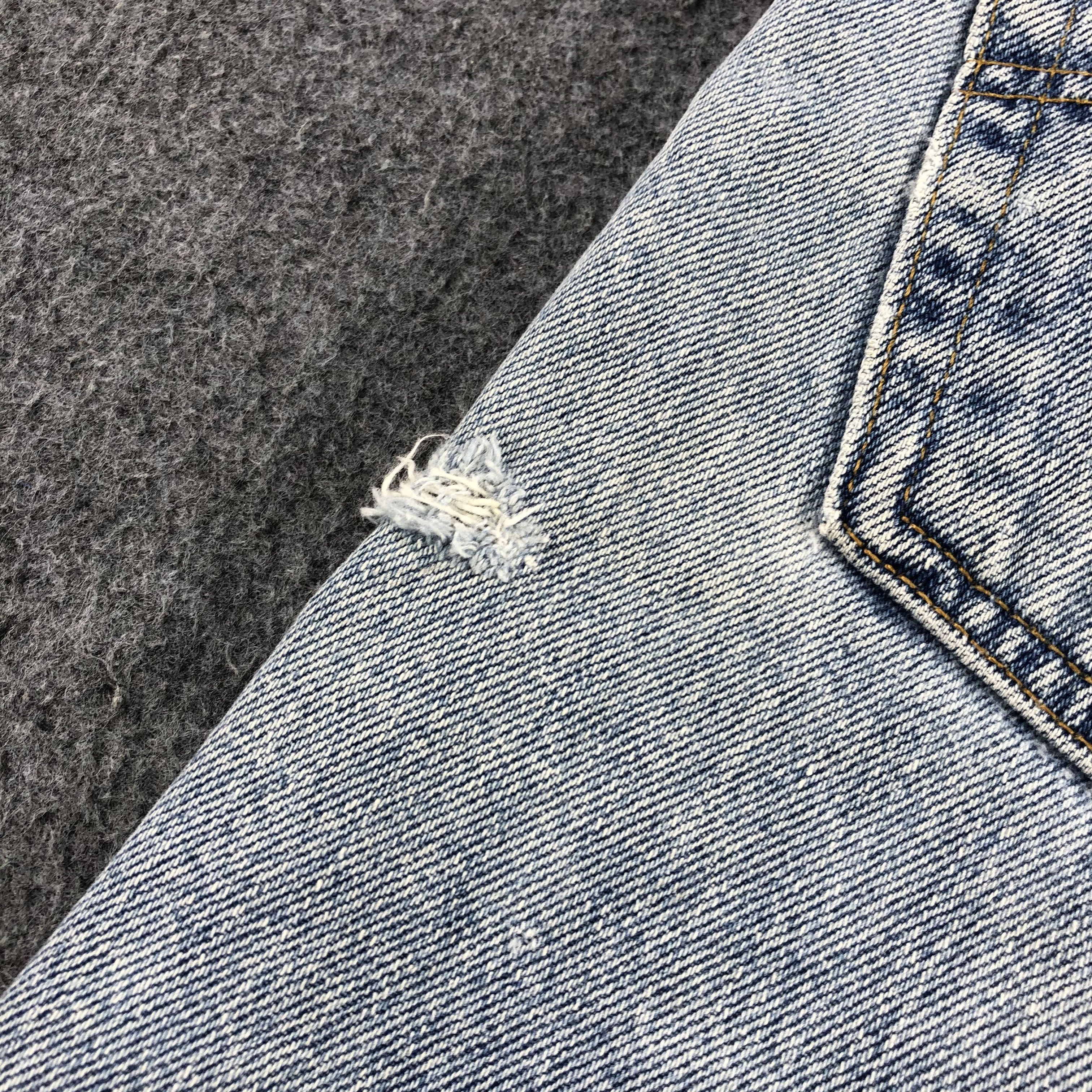 Levi's Vintage 90s Light Wash Levis 505 Jeans-J1659 Size US 37 - 8 Thumbnail