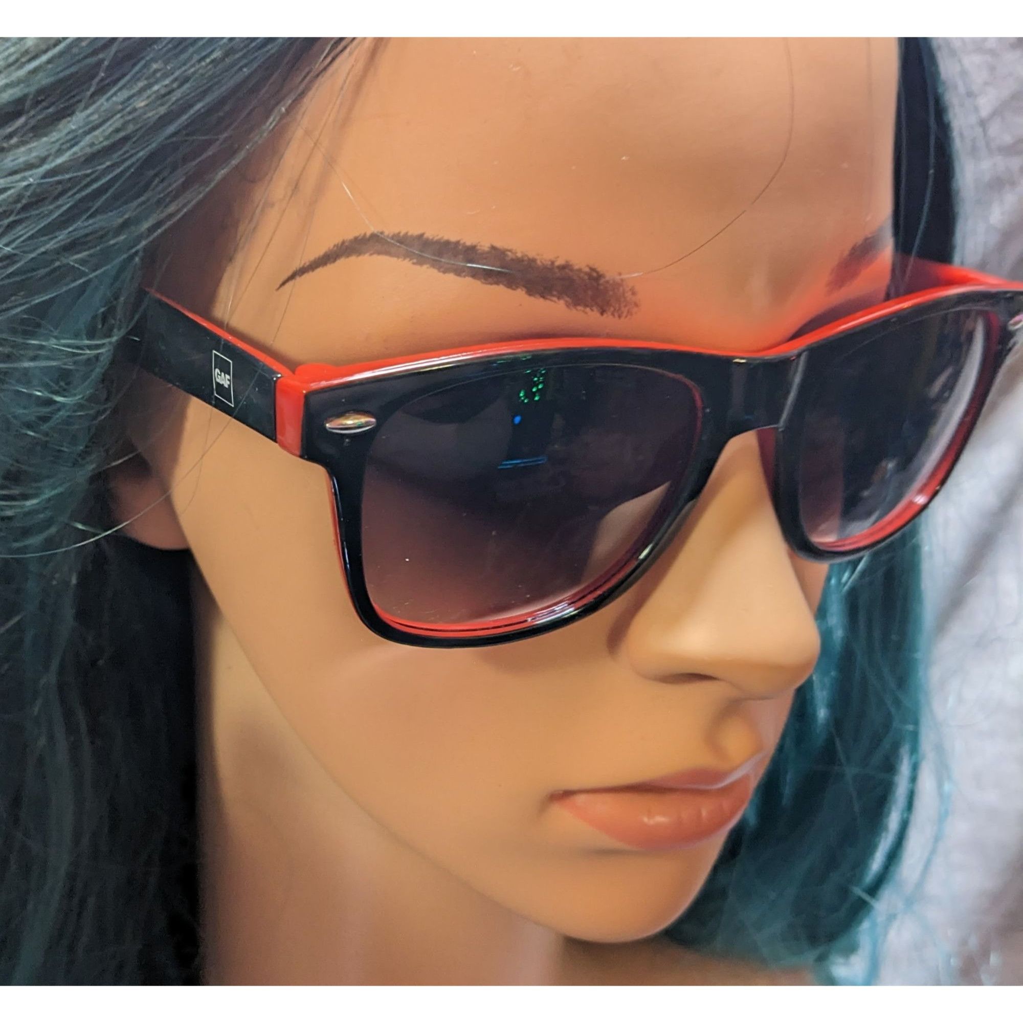 Other Red And Black Classic Retro GAF Branded Sunglasses Size ONE SIZE - 6 Thumbnail
